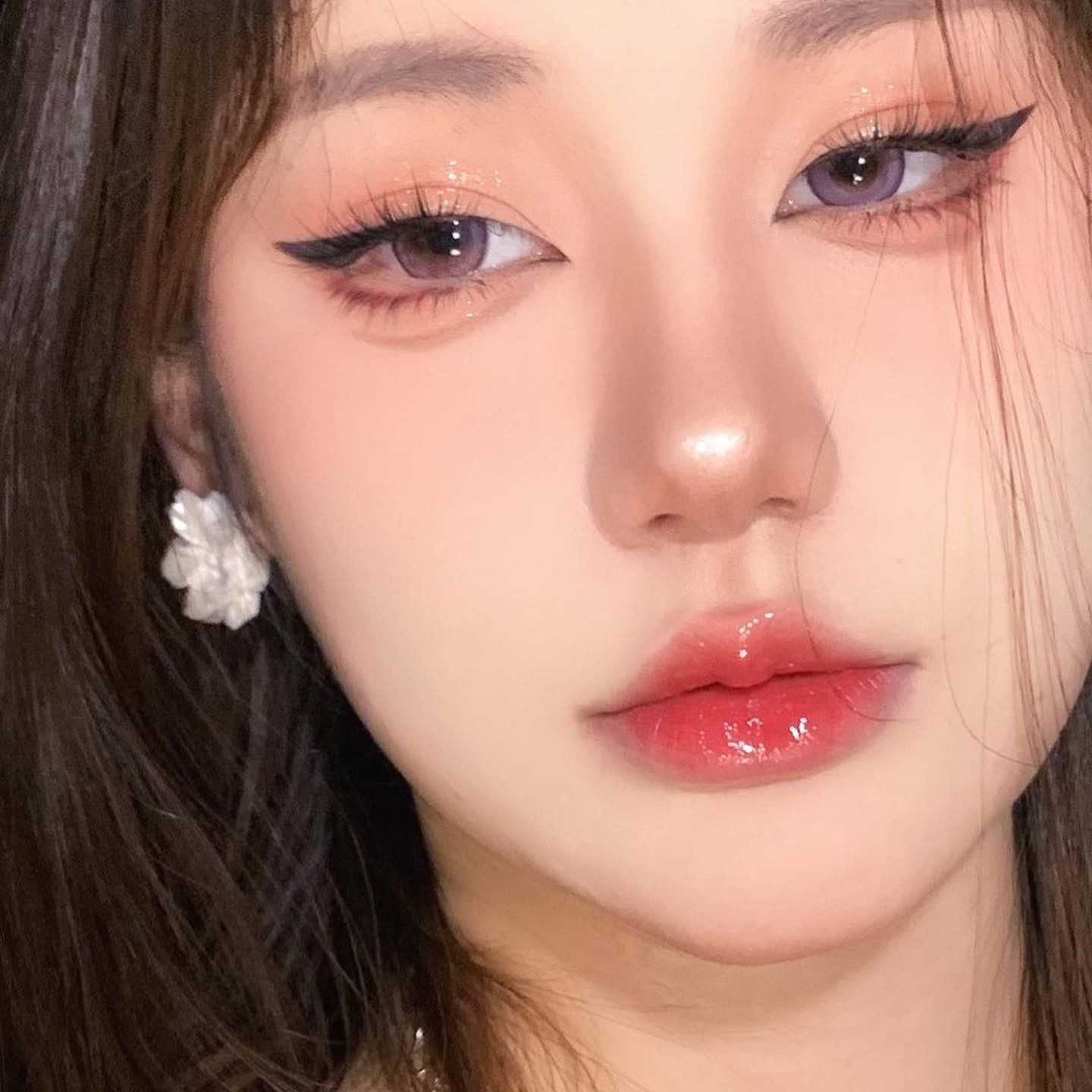 How To Use Blusher Highlighter For Face Contouring Makeup