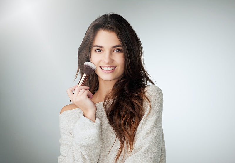 3 Great Makeup Tips To Keep Makeup From Rubbing Off?