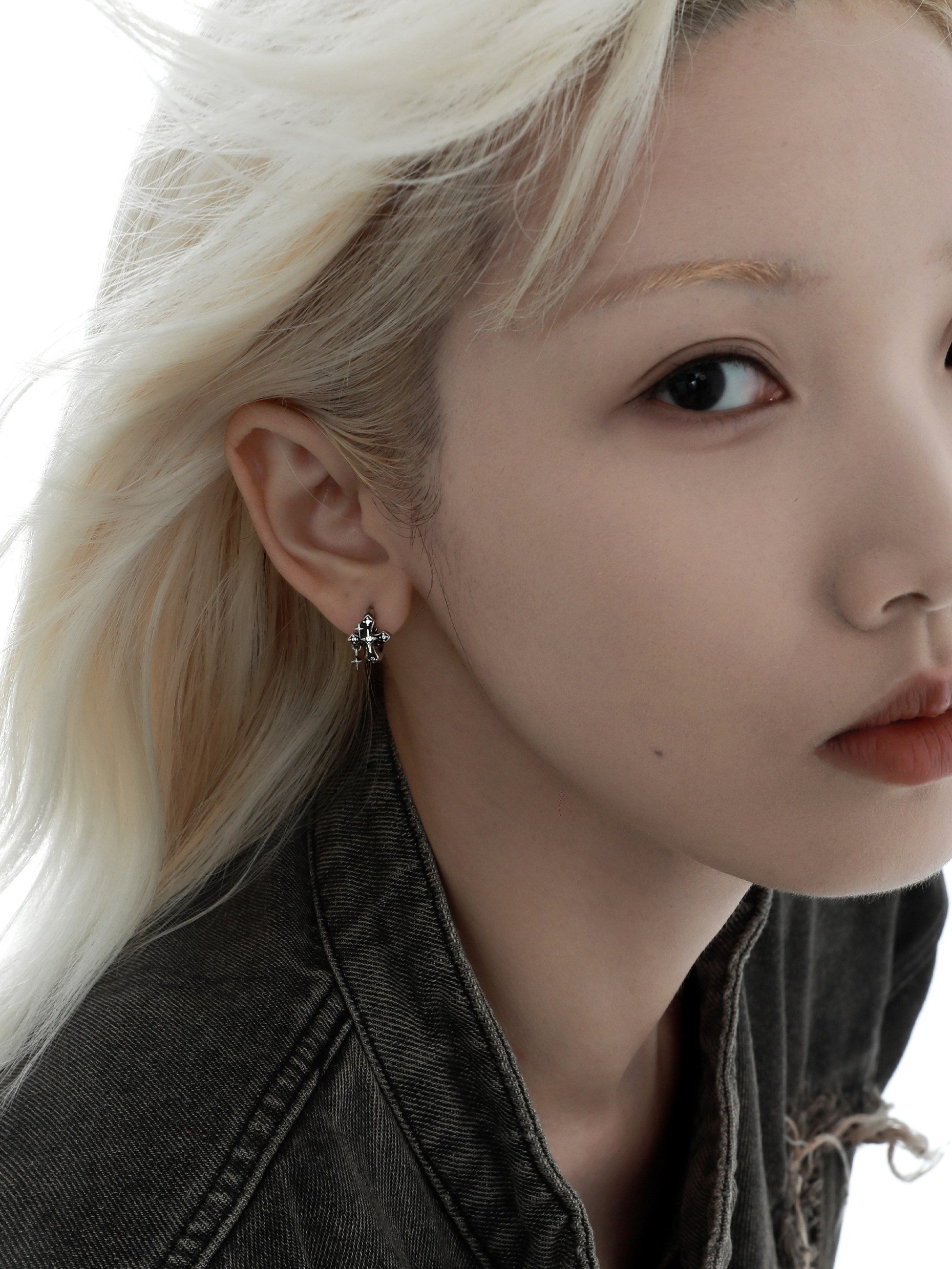 1STXULIE Superior Niche Iris Collection Cross-shaped Earring Backs