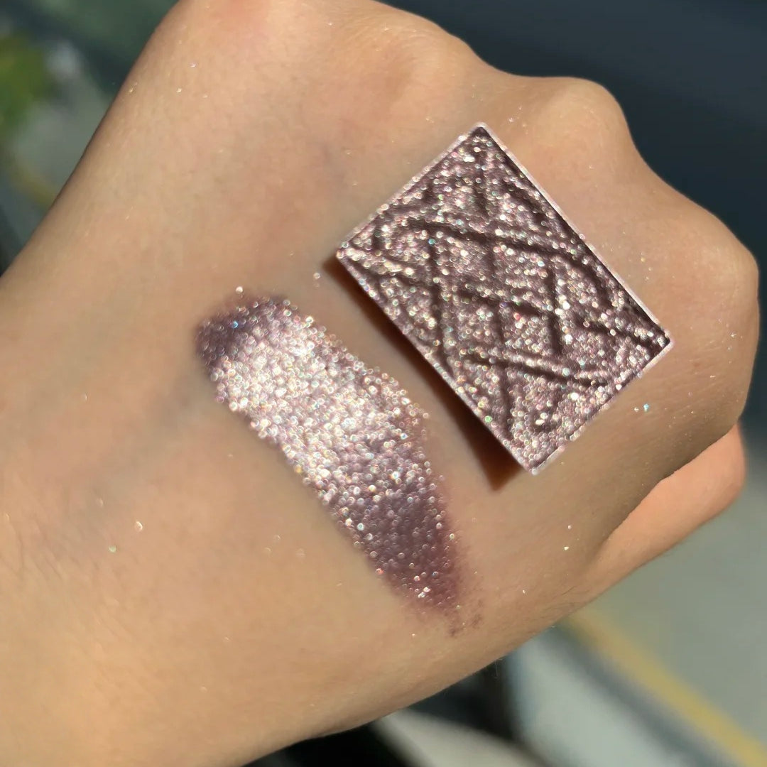 Cold N Wild Metallic Pearlescent Shimmer Eyeshadow #P03 Universe Elf T LookHealthyStore Cold N Wild Metallic Pearlescent Shimmer Eyeshadow #P03 Universe Elf T LookHealthyStore
