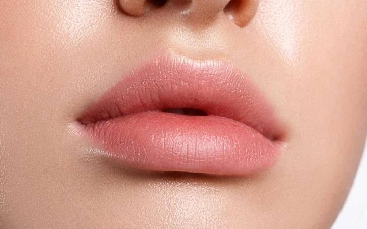 How to A Good Lip Care in The Winter? | Lookhealthystore