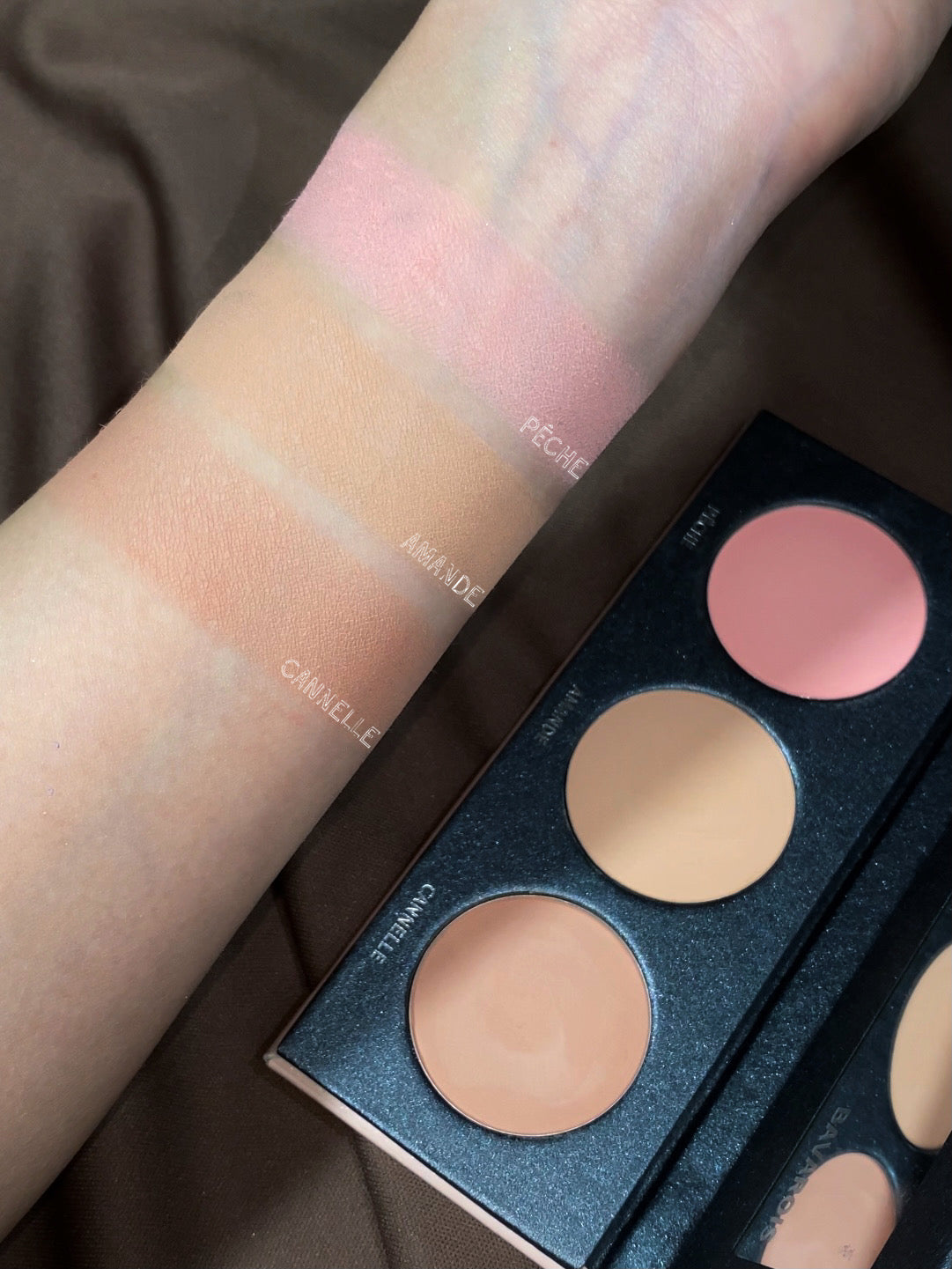 [Sale on Oct 31, 12Pm EST] KRYPTEIN COSMETICS Bavarois 3-color Matte Blusher Palette T6072