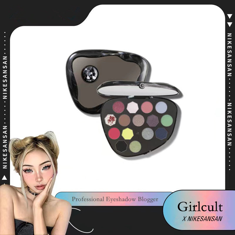 Girlcult Love In Dream 15-Color Chameleon Eyeshadow Palette T3830