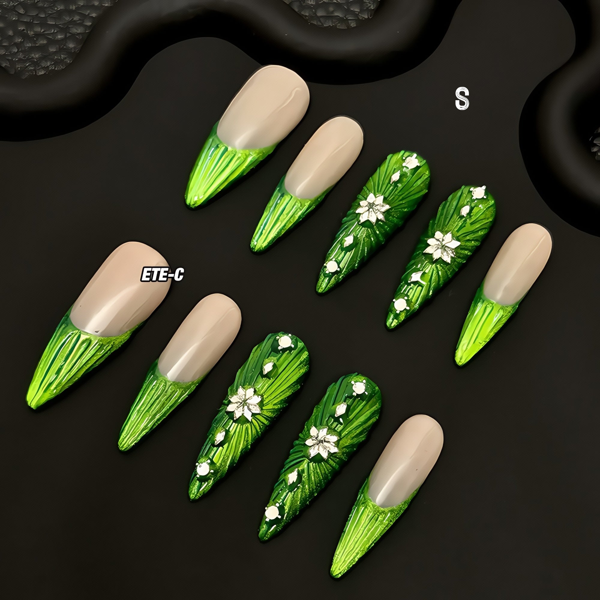 ETERNITY'C Handmade Custom Baroque Wizard of Oz Pressed On Wearable Nails T5038