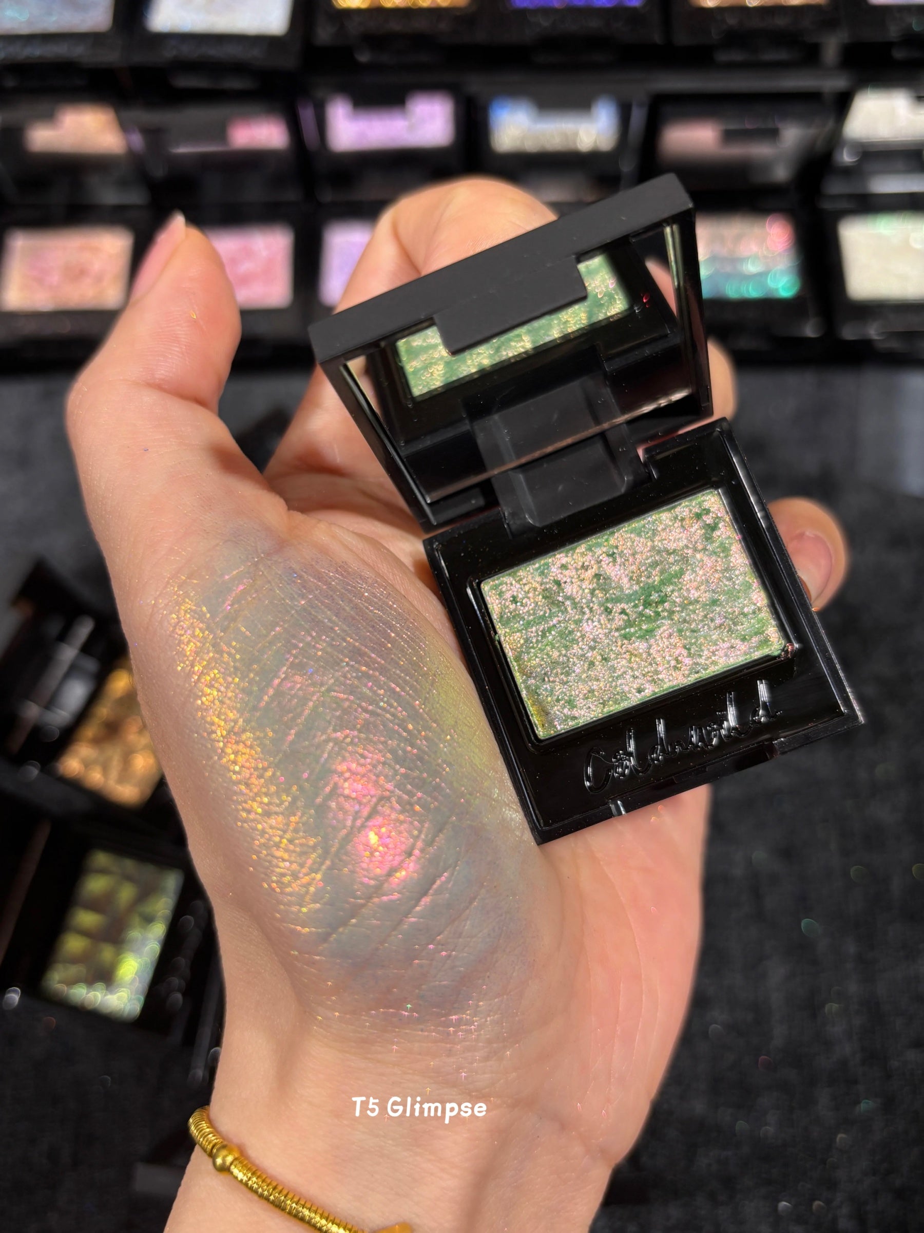 Cold N Wild Fluttering Heart Collection Super Chameleon Eyeshadow T5658