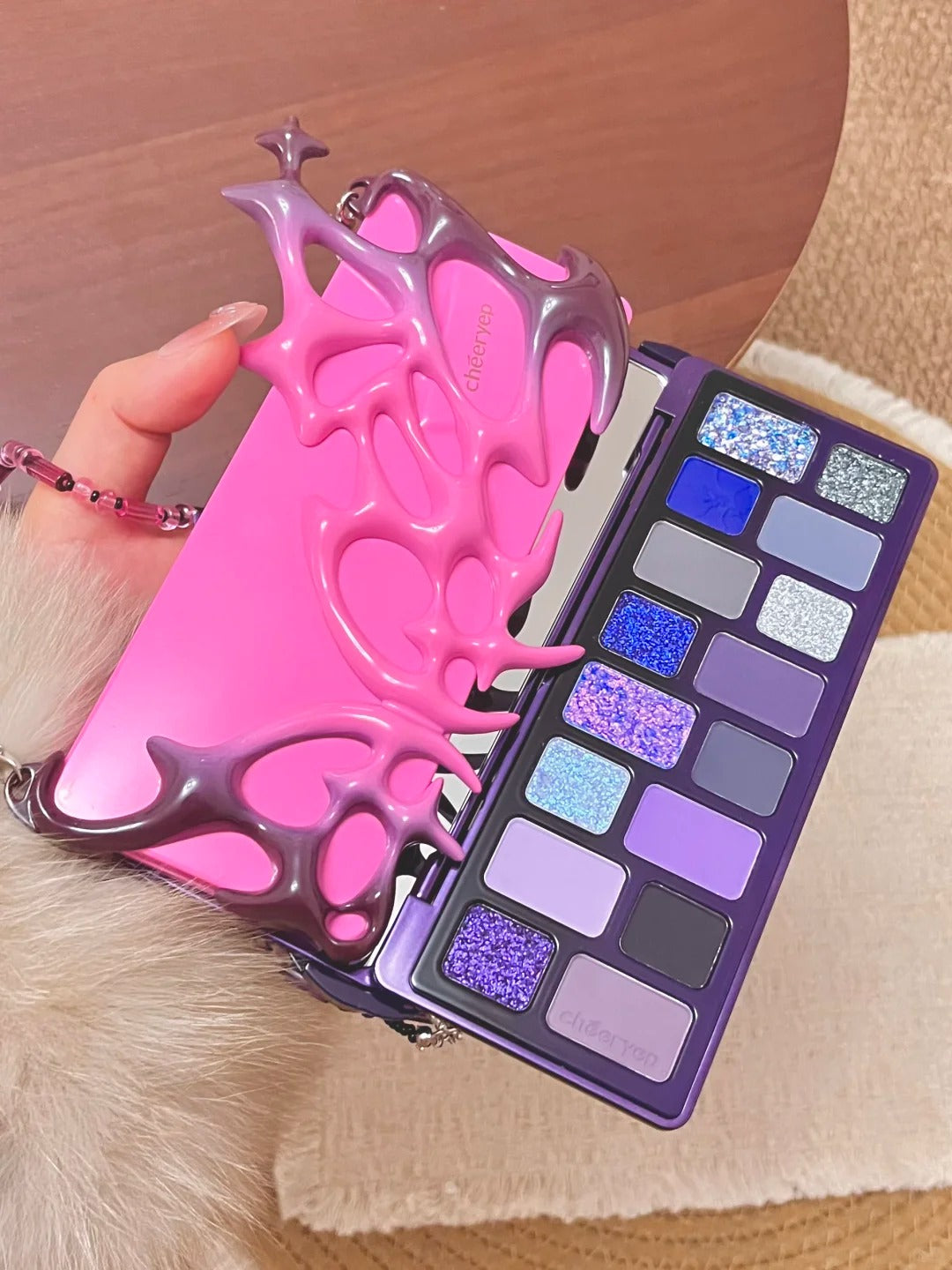 QianYan Fall into Forbidden Garden Collection 16-color Eyeshadow Palette T6023