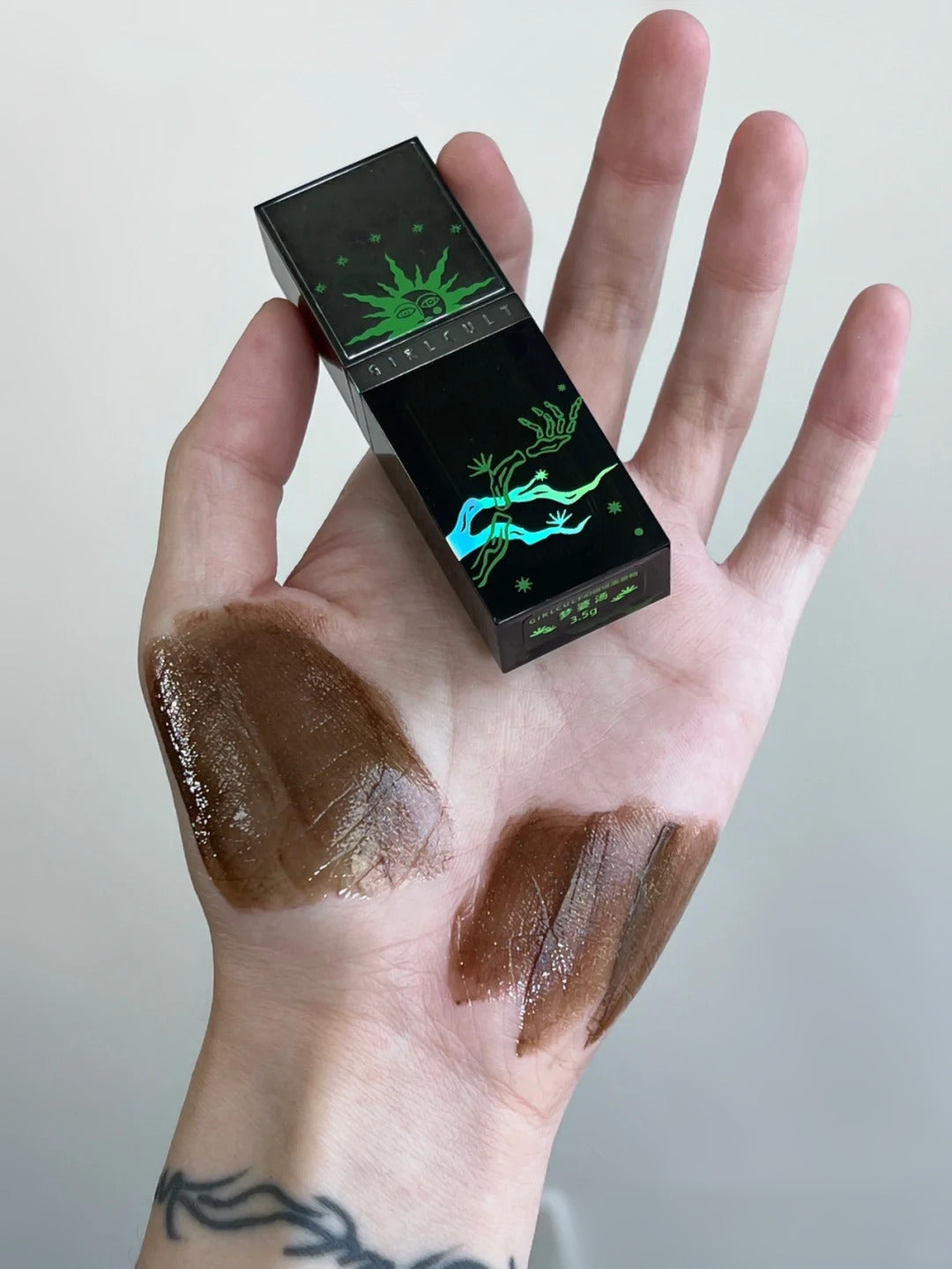 Girlcult Dreamland Series High Shine Chameleon Mirror Lip Glaze T3029