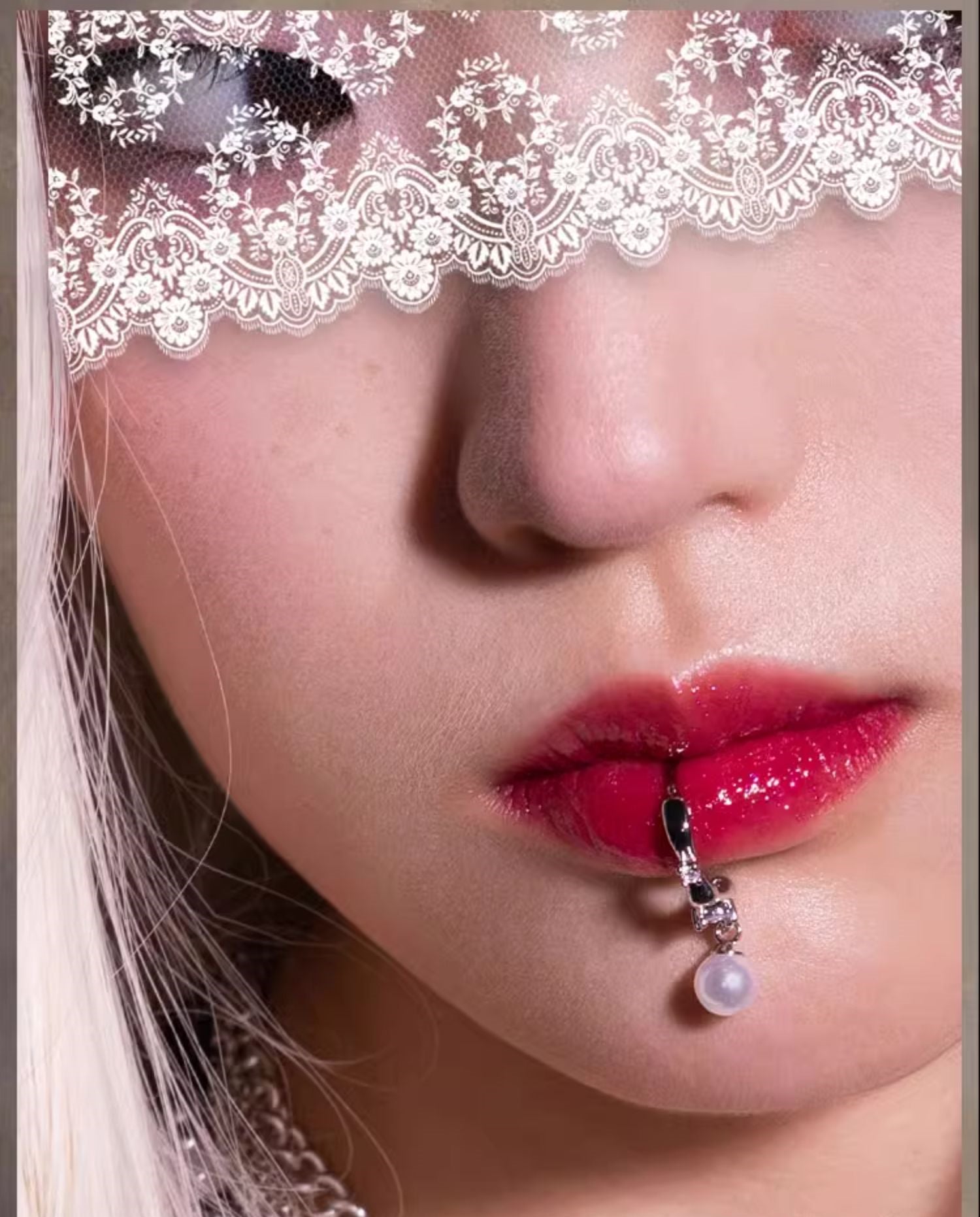 Glam Lips ストーン SHEER ロングスリーブ Glam Lips ストーン SHEER ロングスリーブ