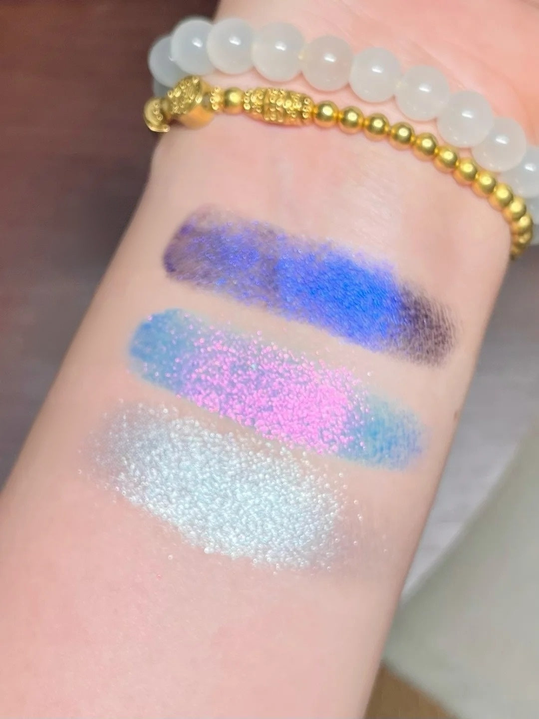 QianYan Fall into Forbidden Garden Collection 16-color Eyeshadow Palette T6023
