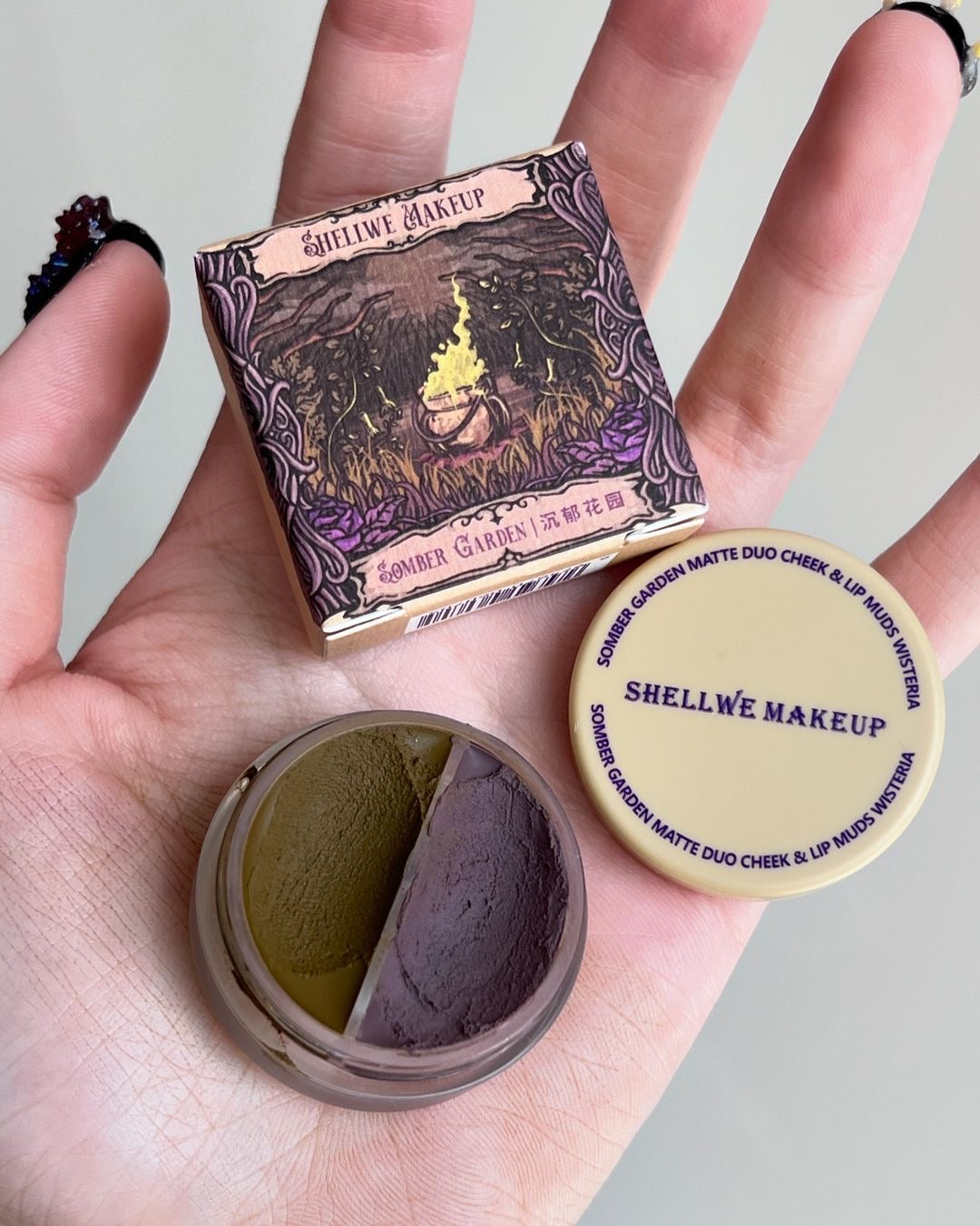 SHELLWE MAKEUP X Freya86 Wisteria Multi-Use Blusher & Lip Mud (2 boxes) T4114