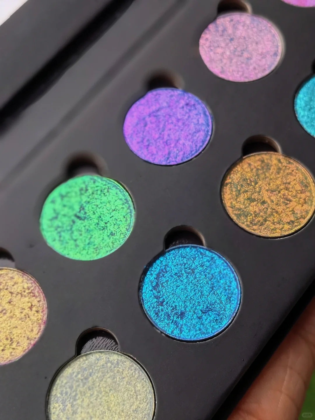 SHIZHUANG Extreme Daylight Full Chameleon 10 Color Eyeshadow Palette T3886