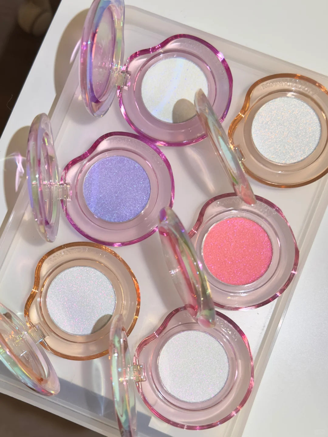 ROMANTISK SKØNHED Monokromatisk kameleon highlighterpulver T3880