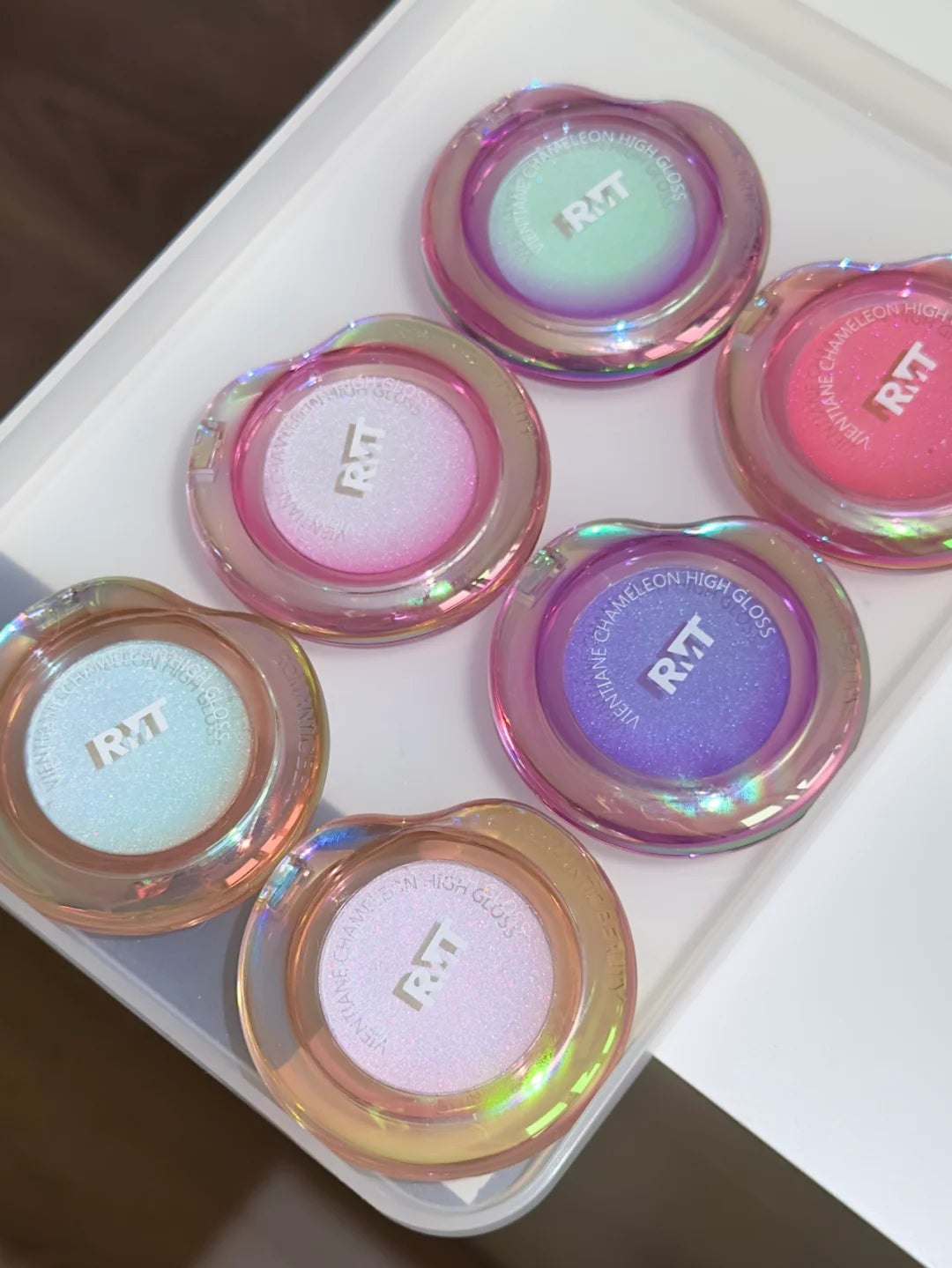 ROMANTISK SKØNHED Monokromatisk kameleon highlighterpulver T3880