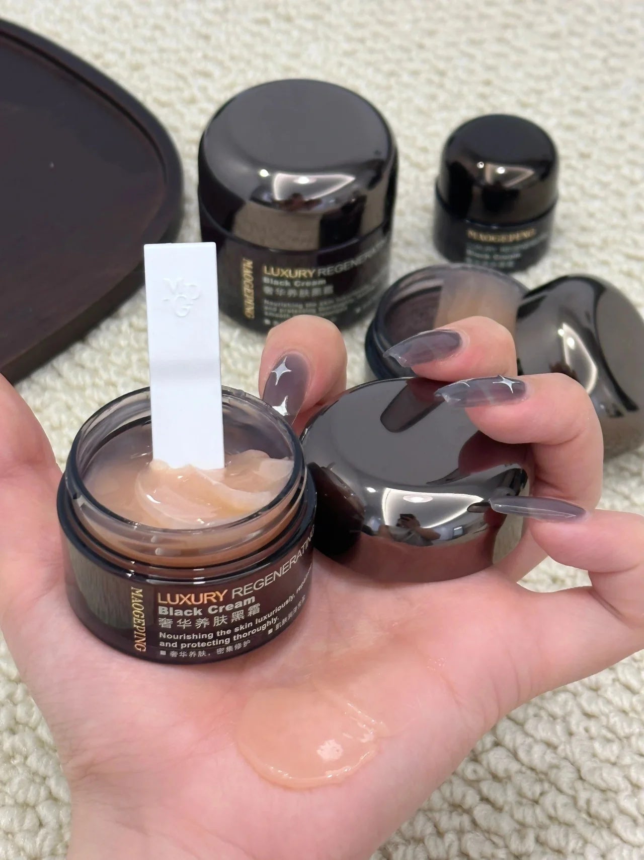 MAOGEPING Beauty LUXURY REGENERATING Black Cream (2.0) T2956