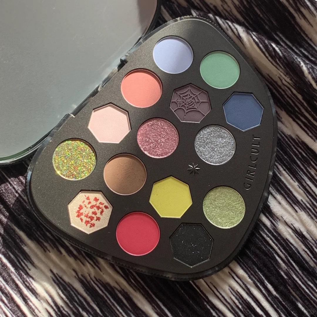 Girlcult Love In Dream 15-Color Chameleon Eyeshadow Palette T3830