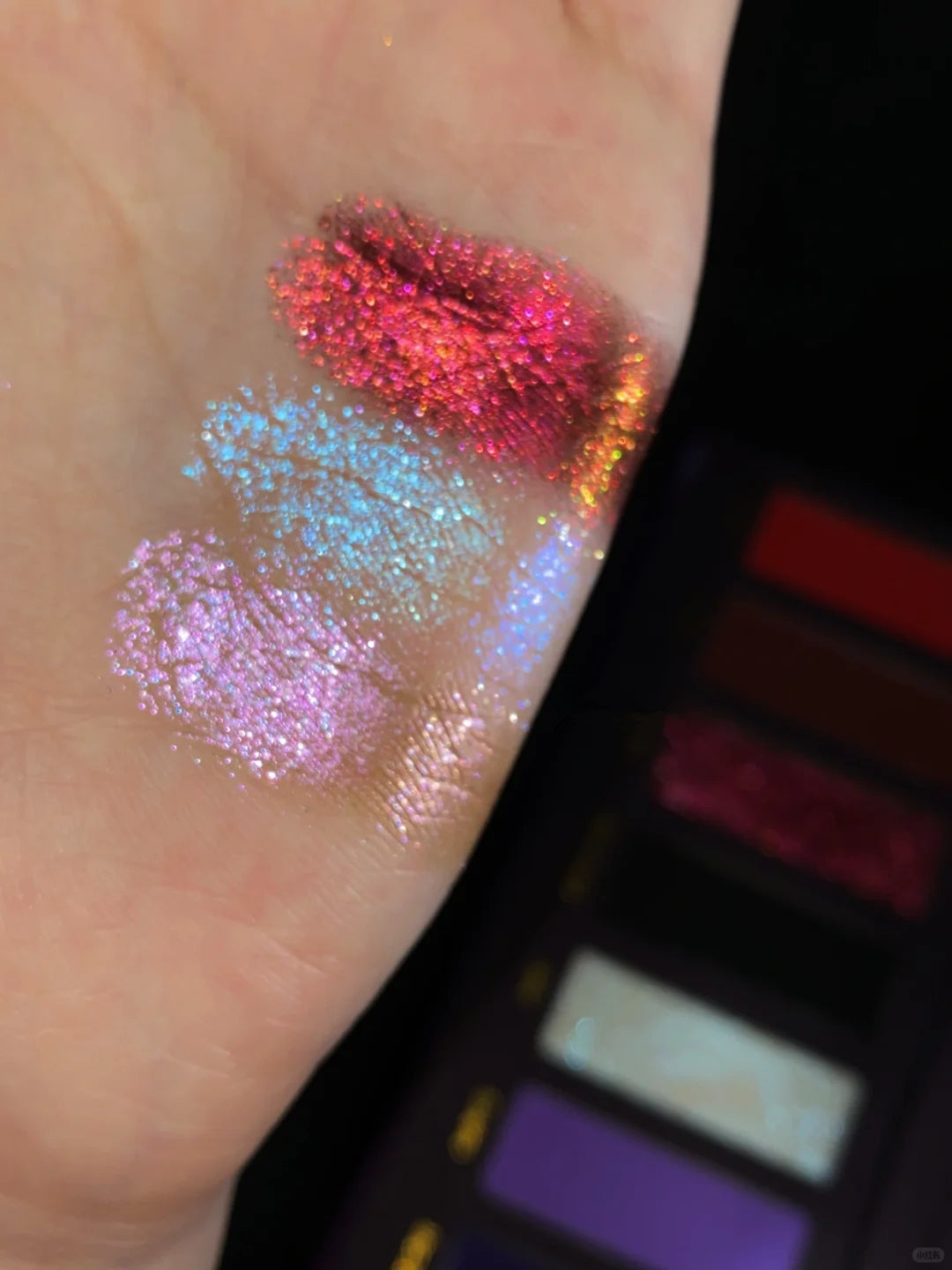 Narimi Fireflies In Dark Night 8-farvet øjenskyggepalette (6.0) T3840