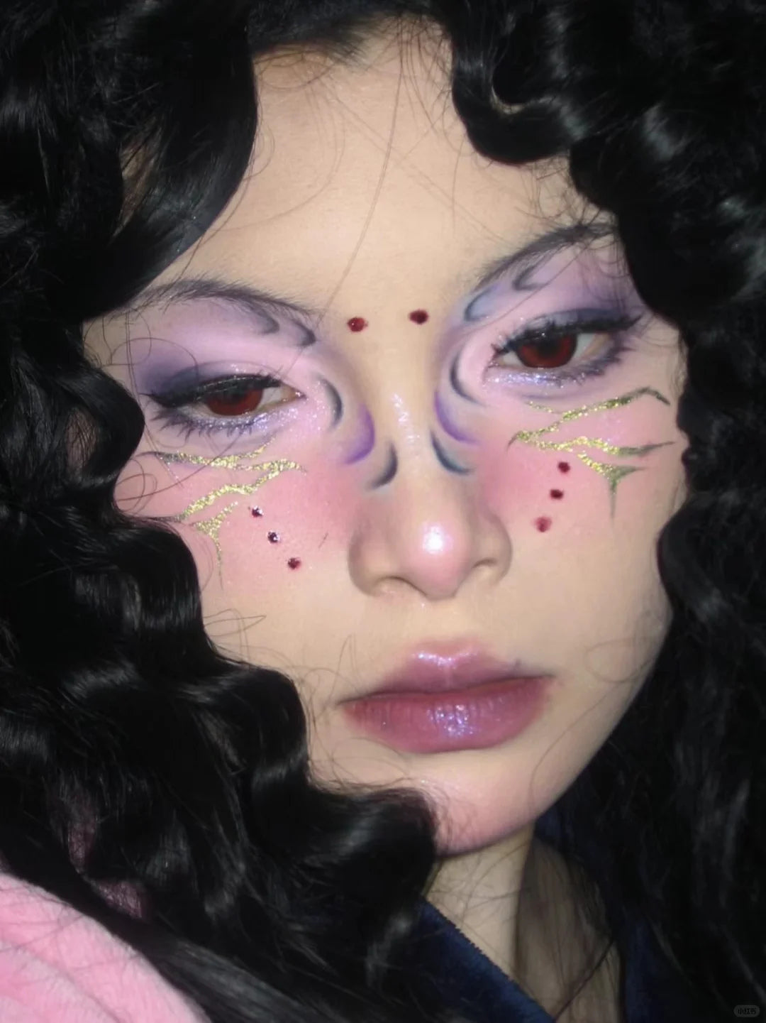 HUAXU Wonderful World 8-Color Eyeshadow Palette T3849