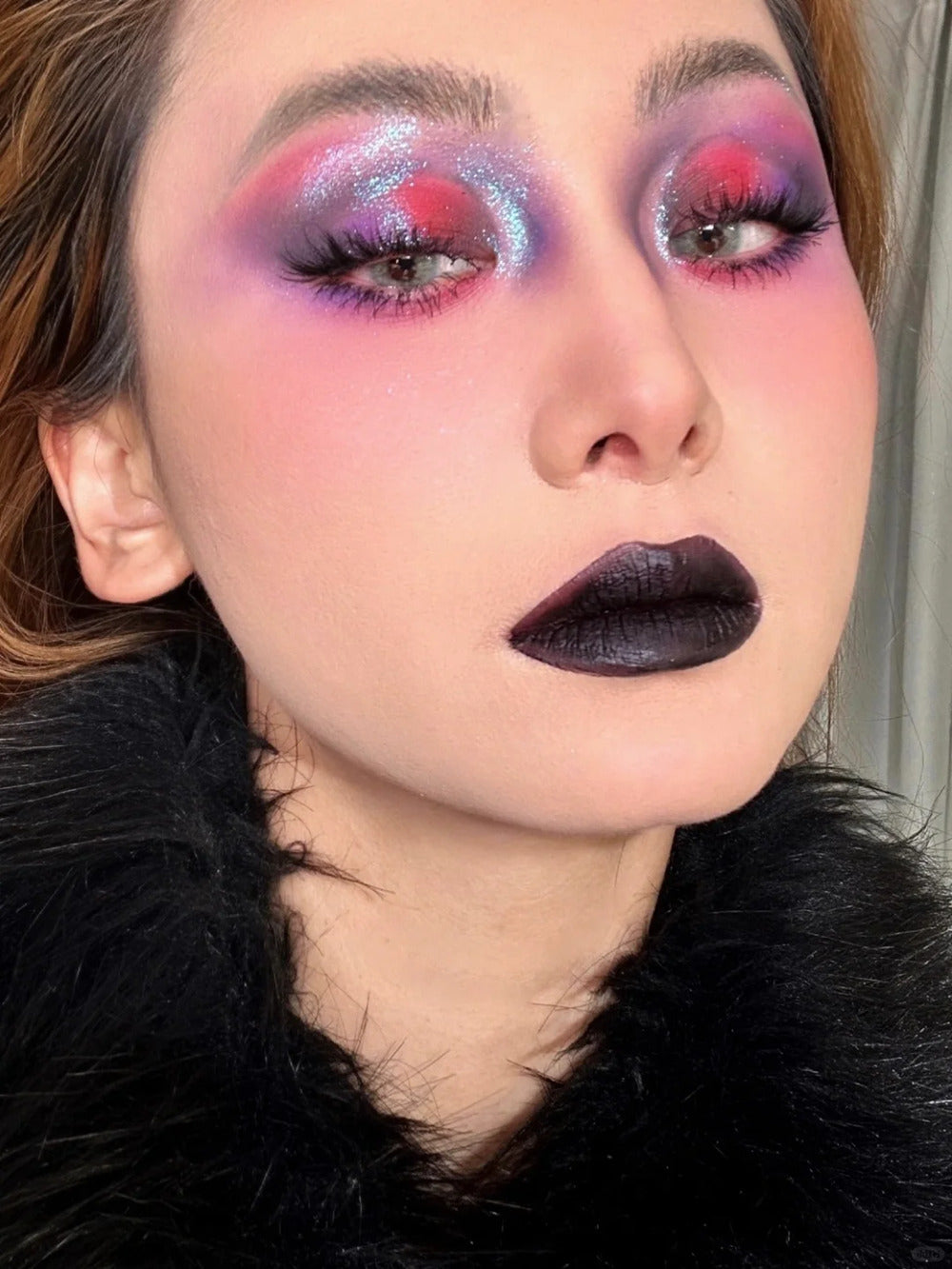 Narimi Fireflies In Dark Night 8-farvet øjenskyggepalette (6.0) T3840