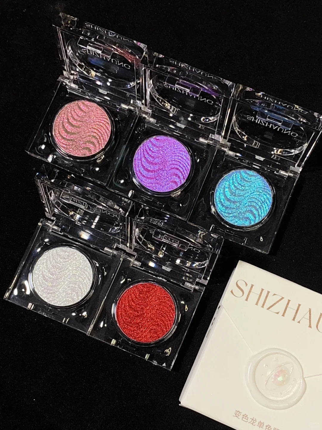 SHIZHUANG Highly Pigmented Creative Chameleon Eyeshadow SHIZHUANG Highly Pigmented Creative Chameleon Eyeshadow