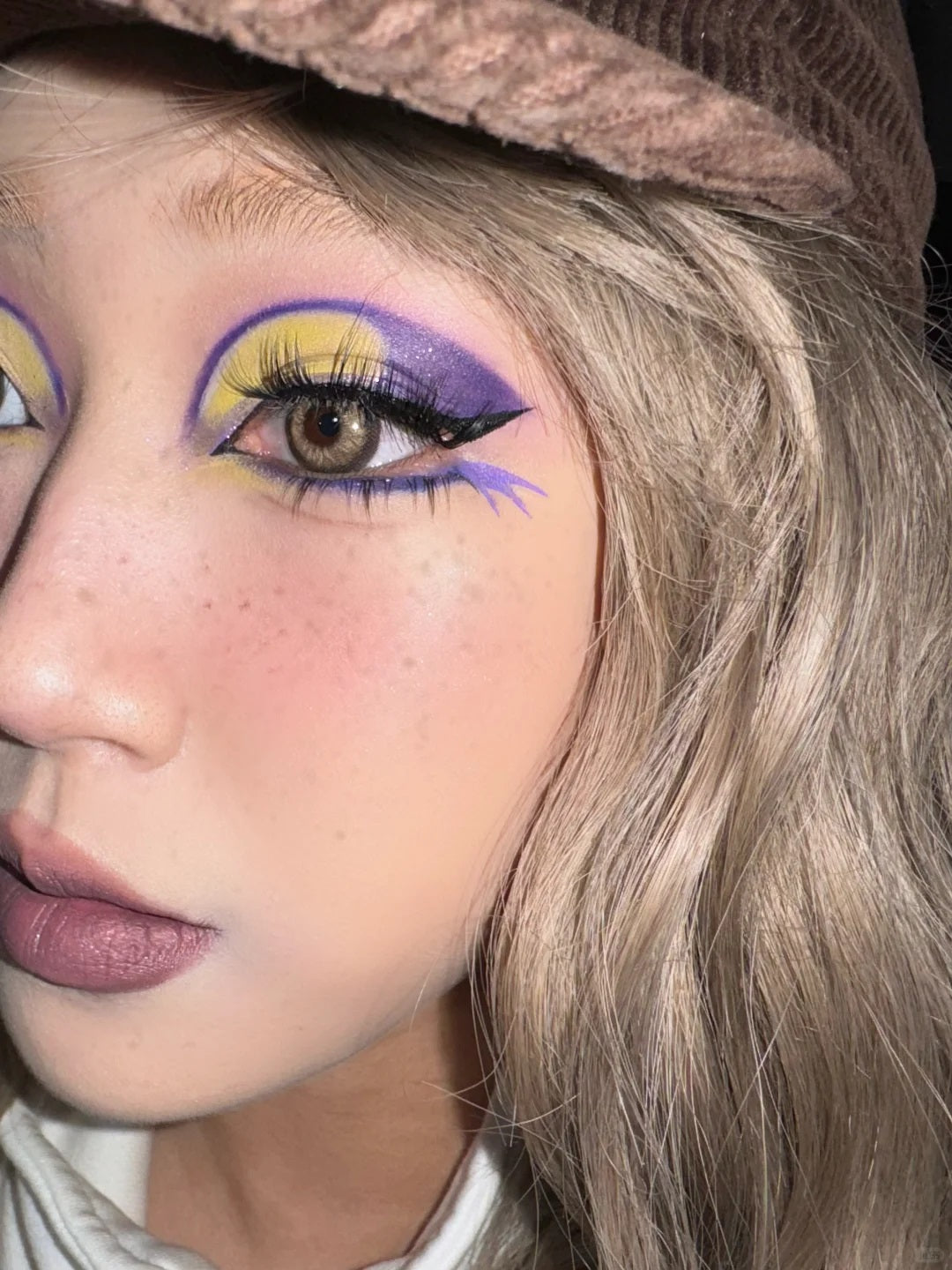 EXILEJOY Temperaturforskel 77℃ 4-farvet øjenskyggepalette T4026