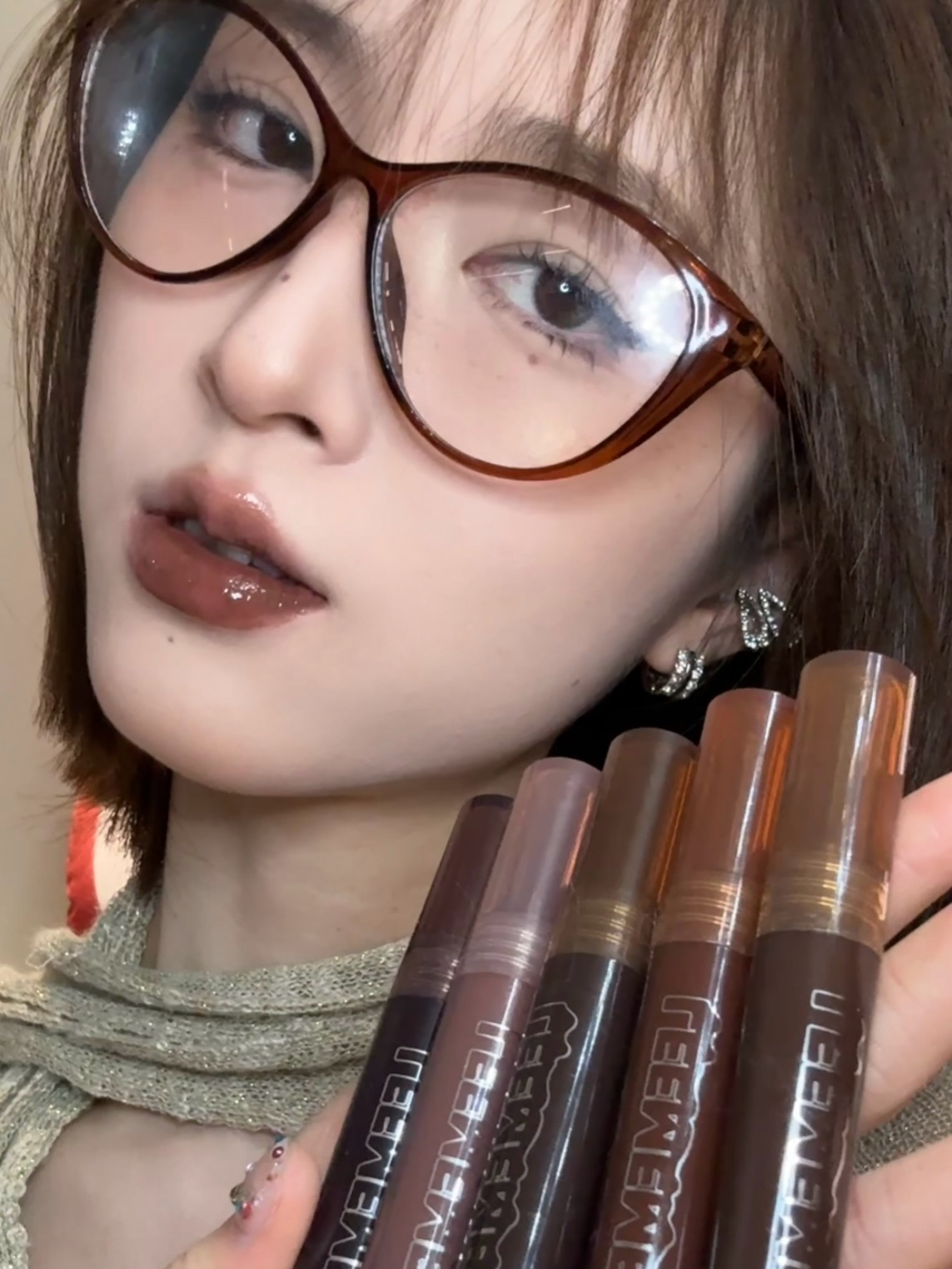 LEEMEMBER Molten Chocolate Moist Mirror Lip Gloss T4312