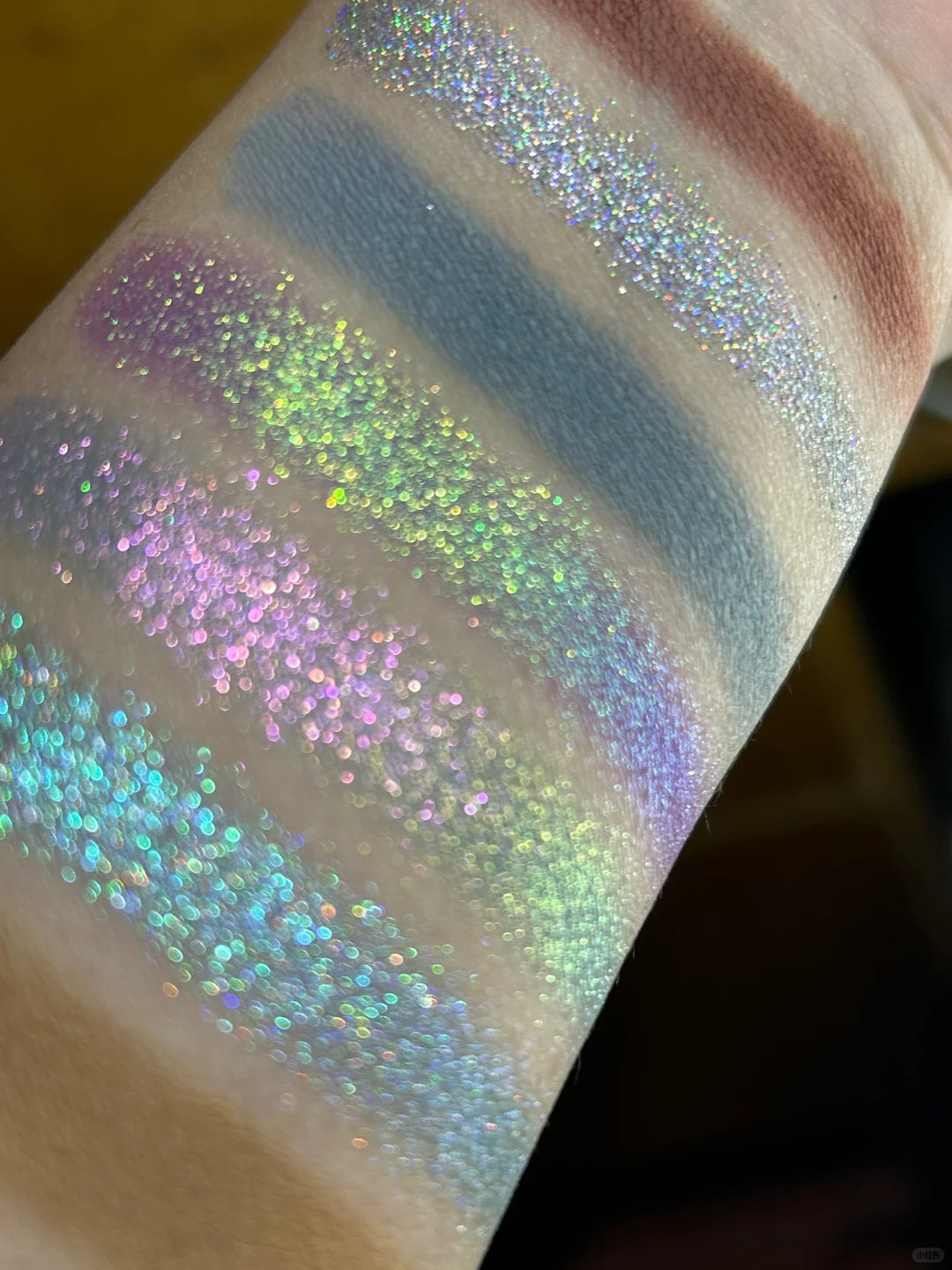 SheenEffect X NIKESANSAN Dream Love Chameleon Eyeshadow Palette T3873