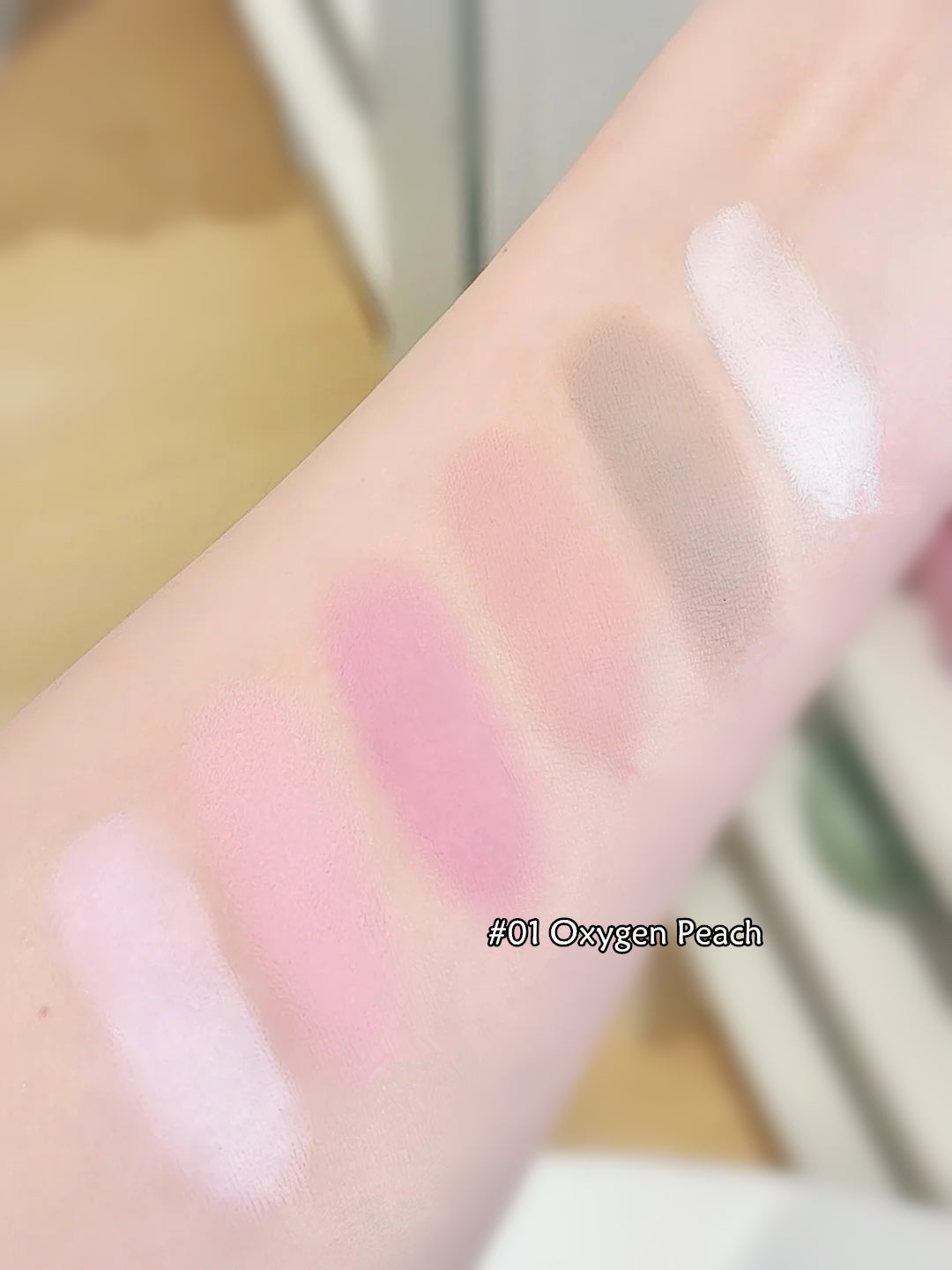 JUDYDOLL Glamorous Glaze Series All-In-One Makeup Palette T3967