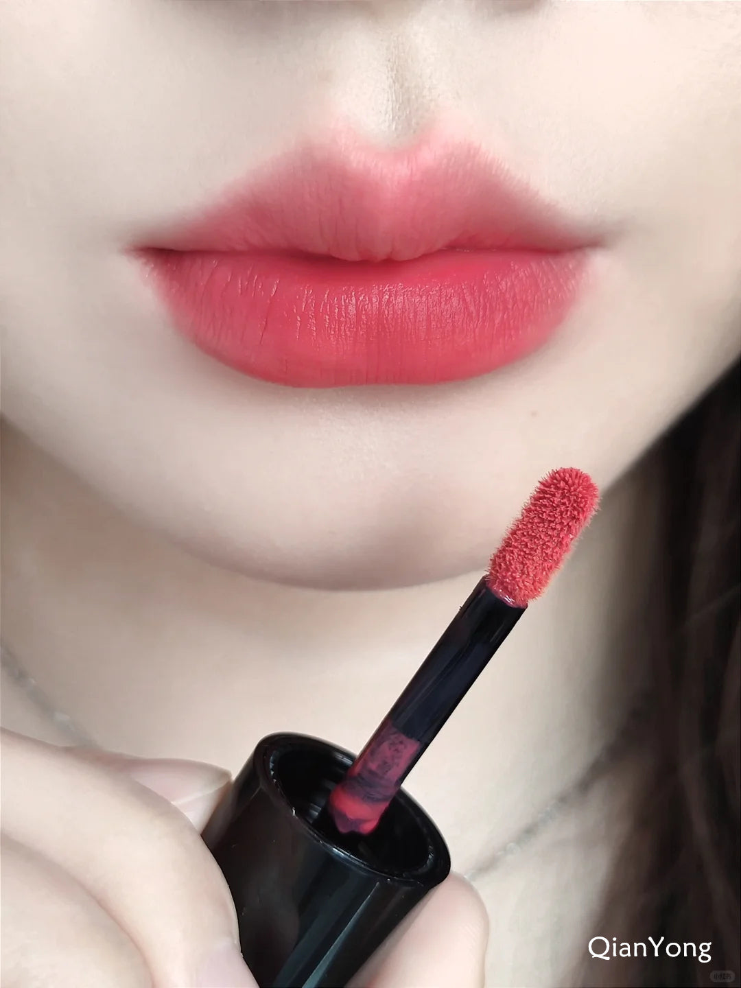 RED CHAMBER Multi-Use Makeup Liquid For Blusher & Eyeshadow & Lipstick T4000