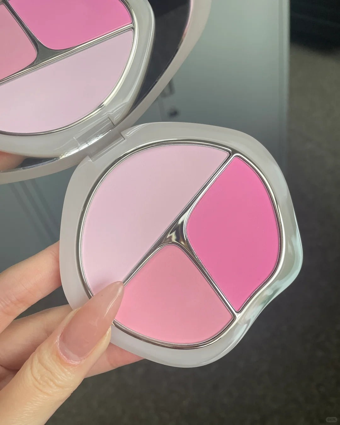 TIMAGE Green Jade Series Tri-Color Matte Blusher Palette T3129