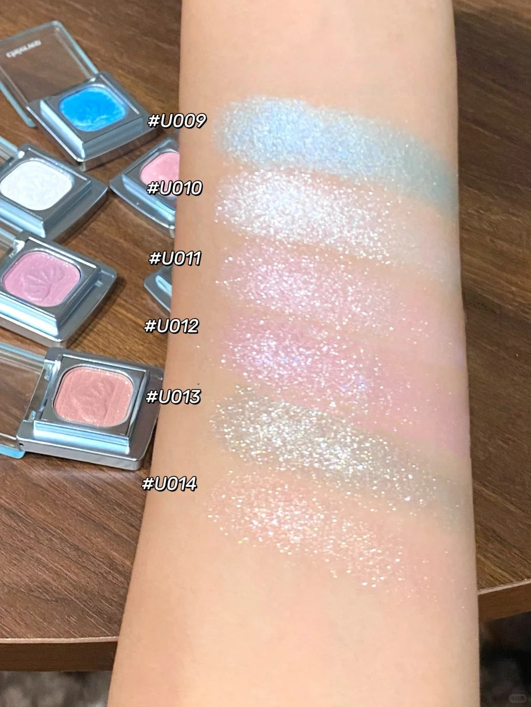 QianYan Mystery In North Collection Shimmer Pearlescent Eyeshadow T5232