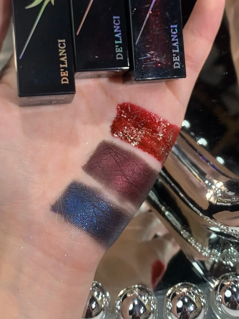 DE'LANCI Otherworldly Gothic Airy Matte & Mirror Lip Gloss T5432