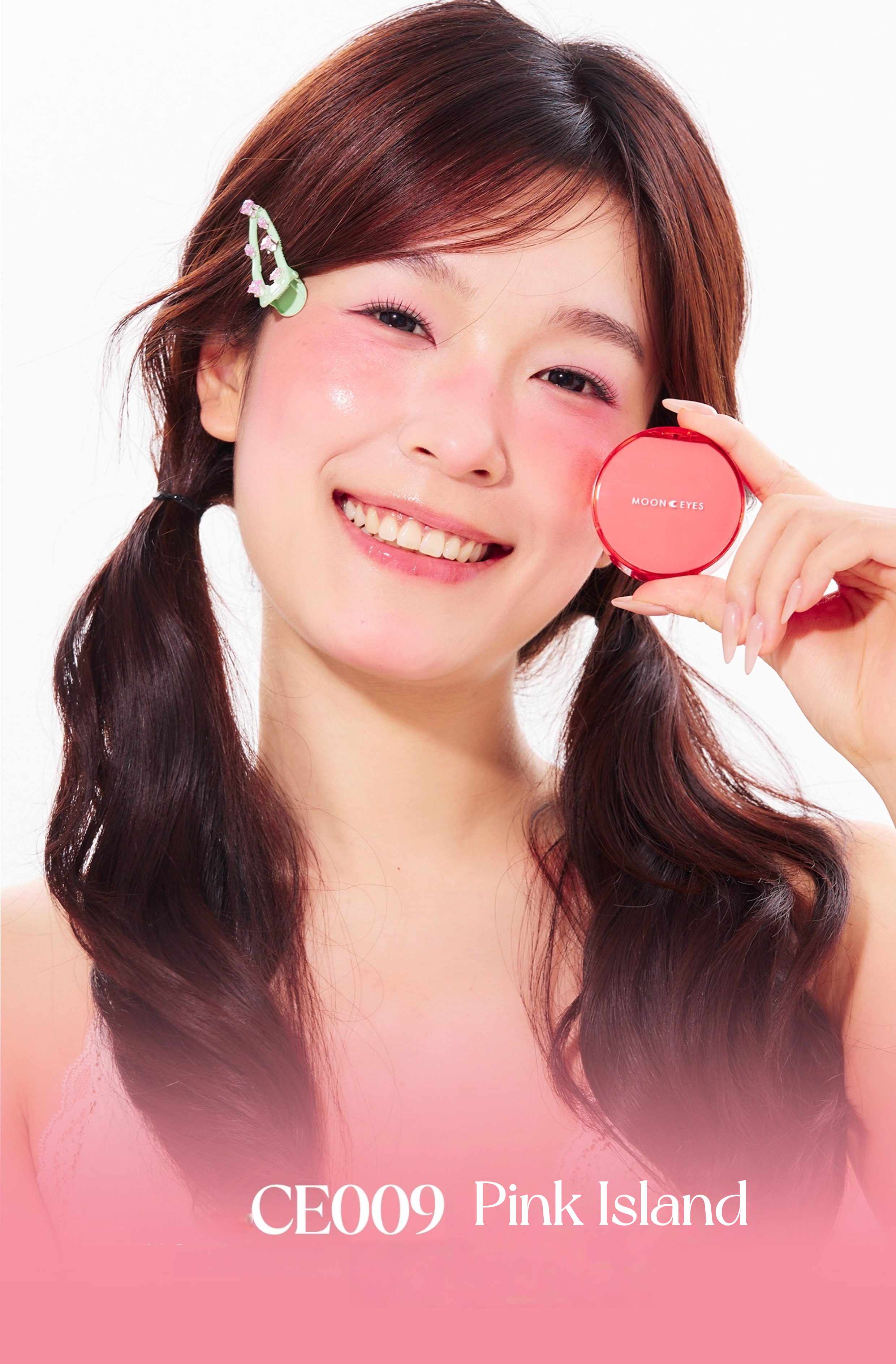 MOONEYES Emotional Explorer Collection Long-wear Moist Air Cushion Blusher T5471