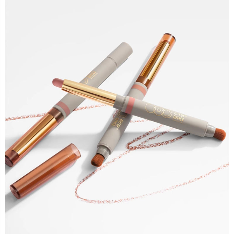 OUT-OF-OFFICE Silky Smooth Double-Ended Eyeshadow Stick T3757