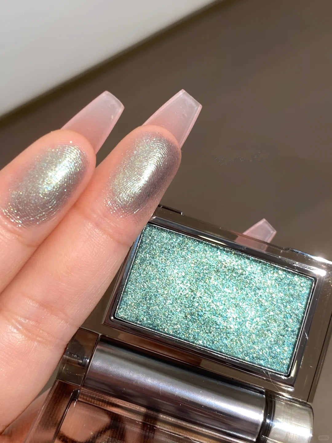 INSBAHA Wild Flame Matte & Pearlescent Eyeshadow T4169