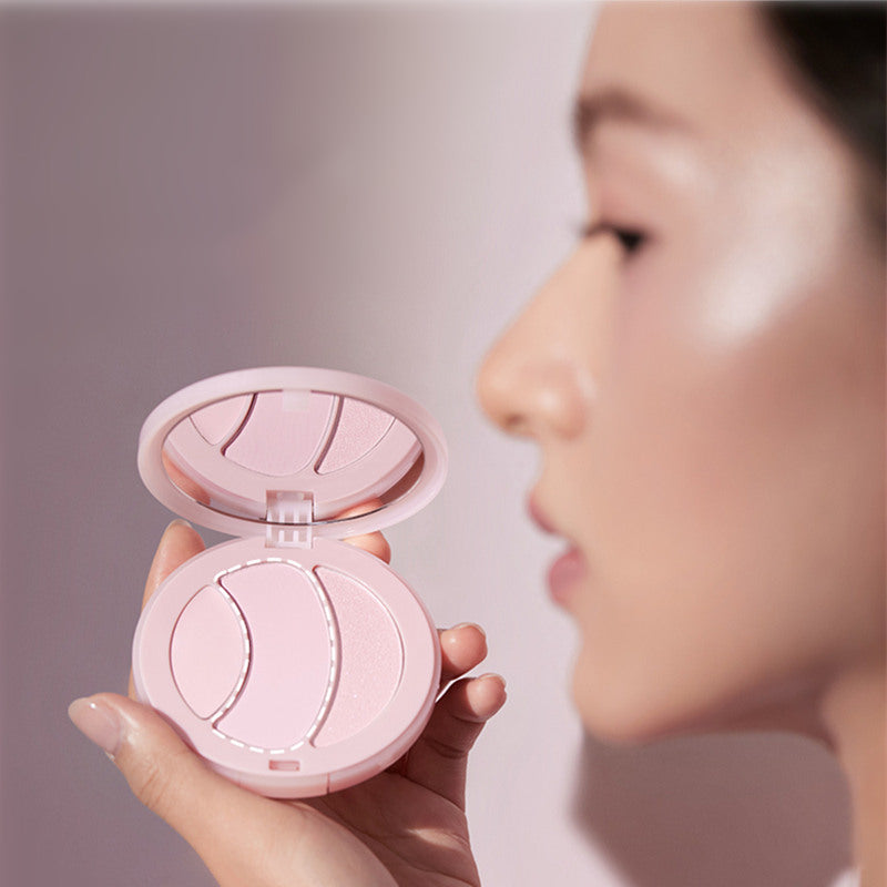 INTO YOU Matte & Pearlescent Highlighter Palette T3767