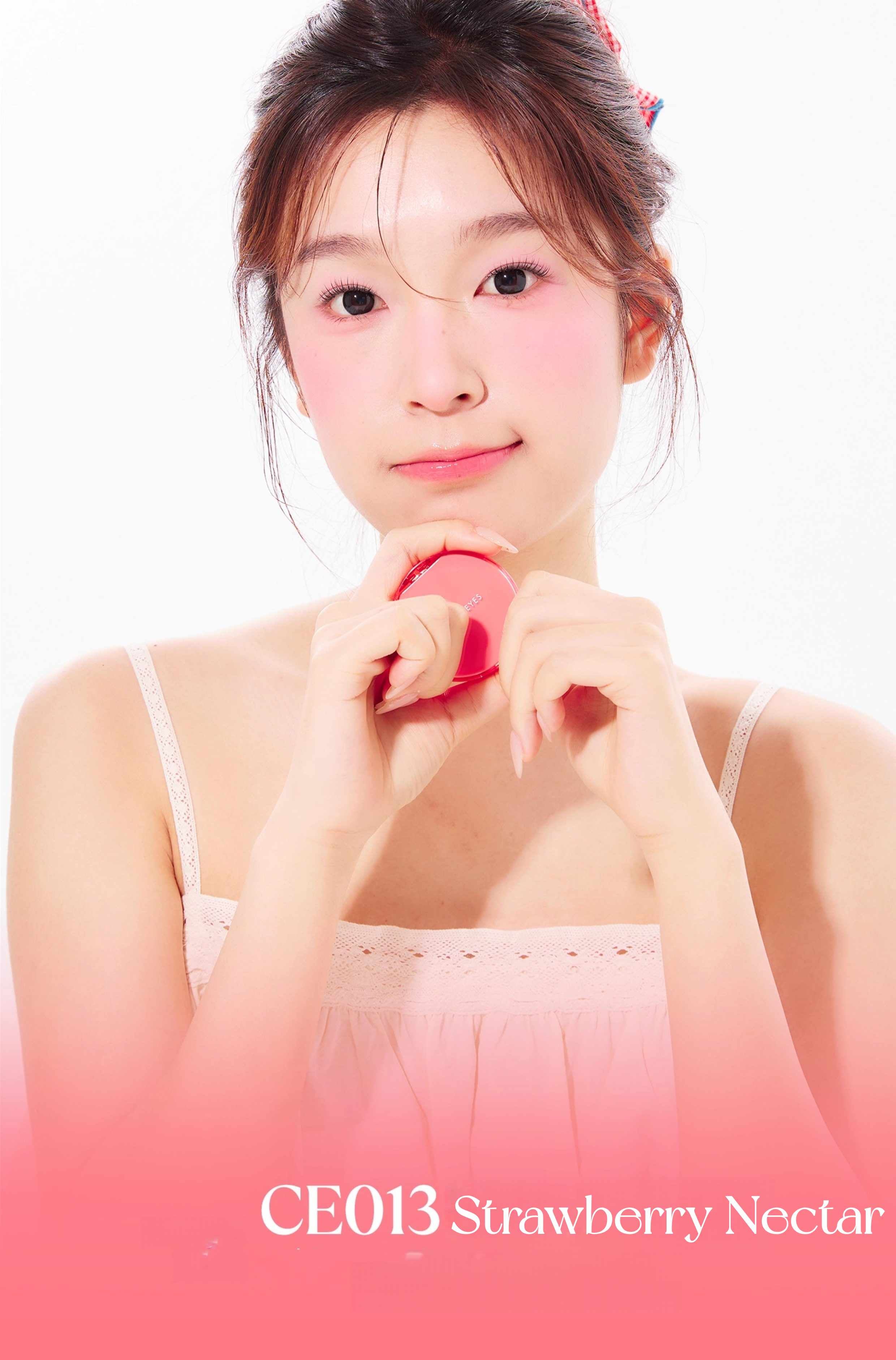 MOONEYES Emotional Explorer Collection Long-wear Moist Air Cushion Blusher T5471