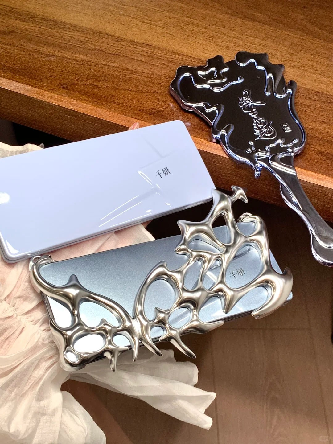 QianYan Breaking Cocoon #DreamNet Eyeshadow Palette T5102