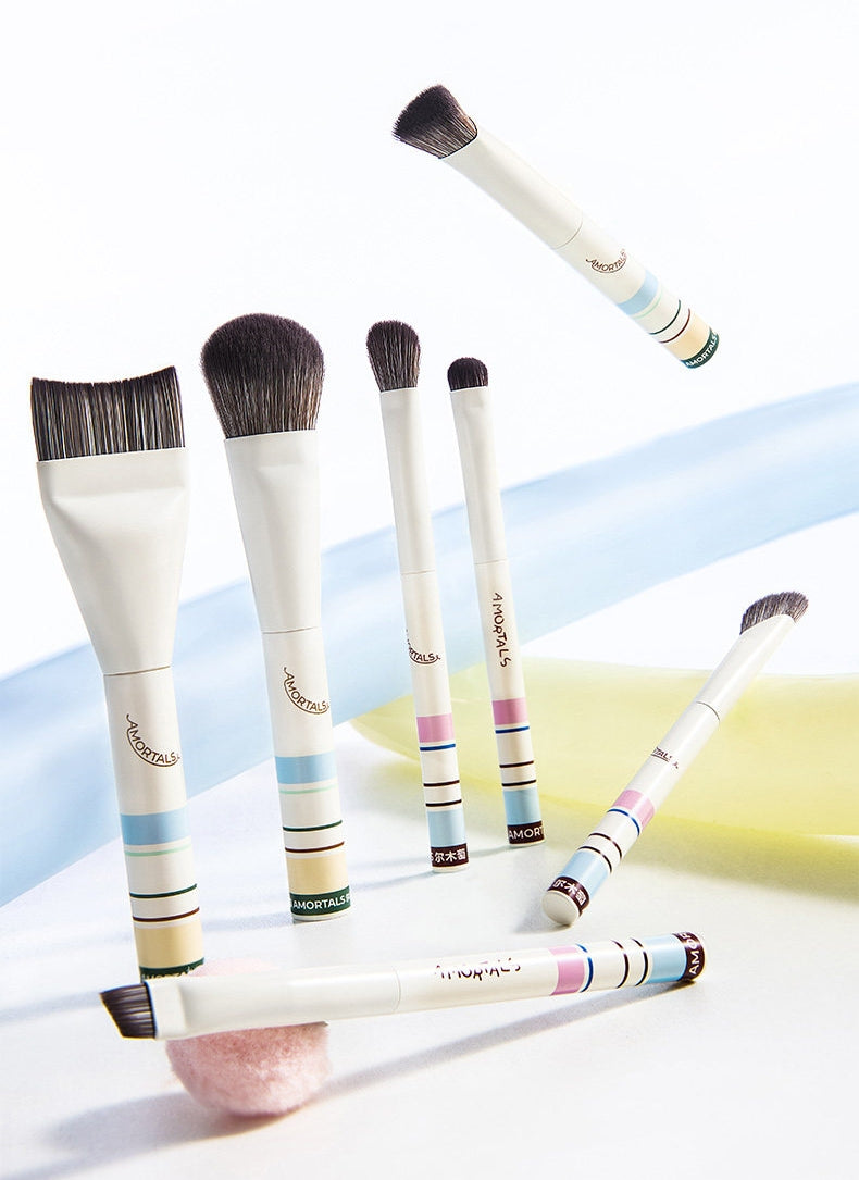 AMORTALS Travel-Friendly Portable Makeup Brush Set T5742