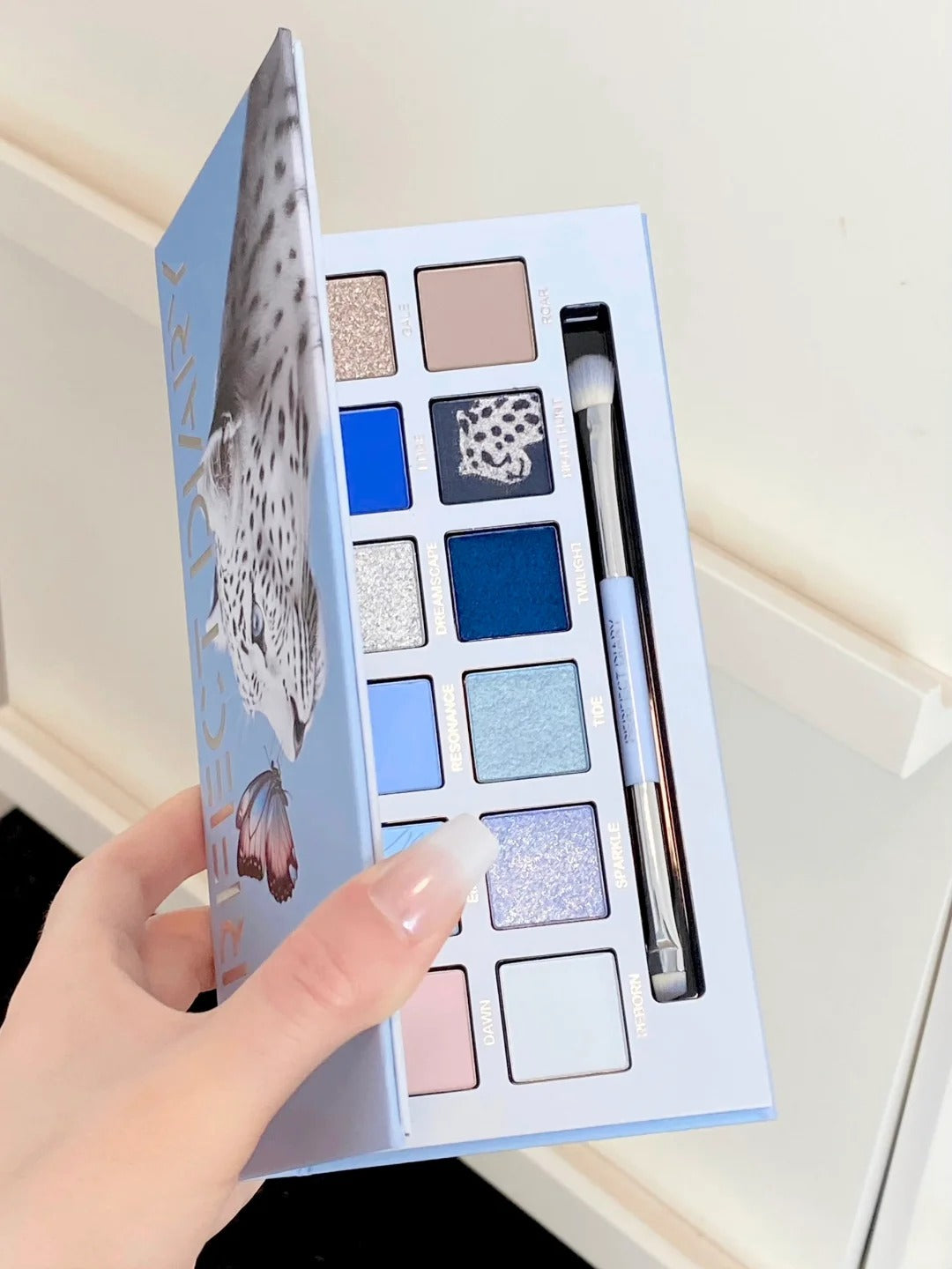 Perfect Diary X Discovery Butterfly & Snow Leopard Eyeshadow Palette T4599