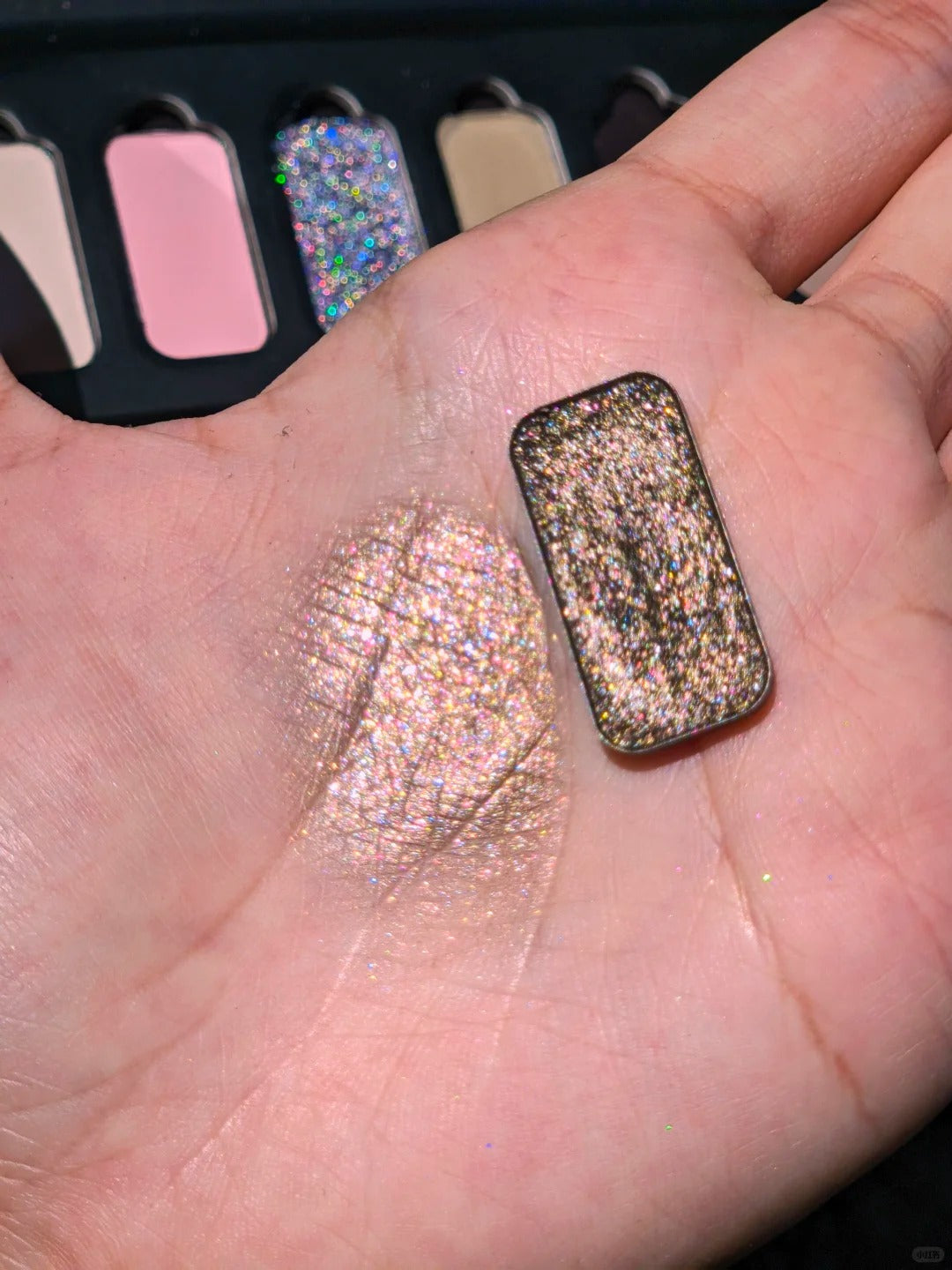 YIZHI Cloud Garden Collection Chameleon Eyeshadow Palette #Nine Spring T5492