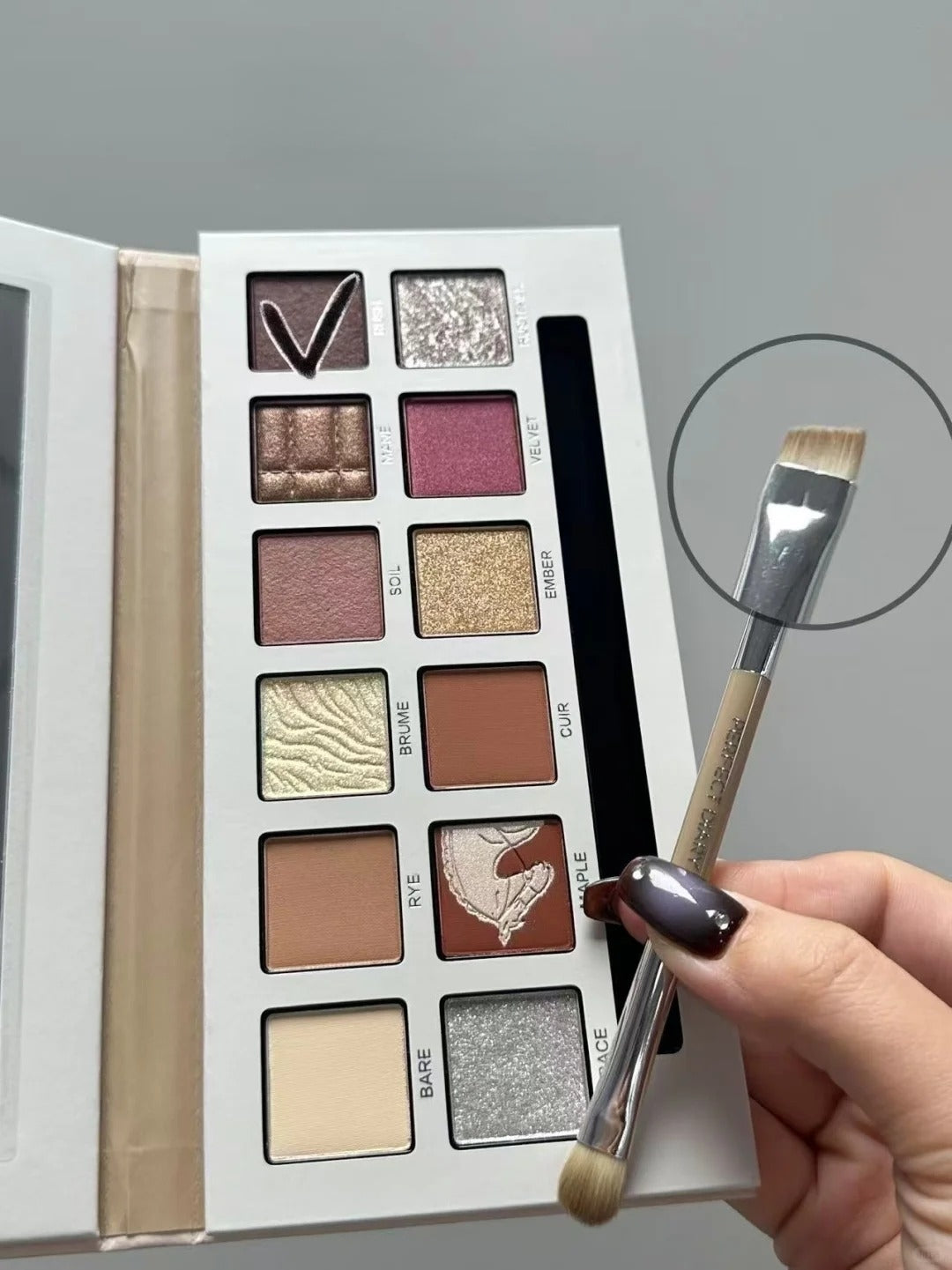 Perfect Diary X Discovery Chestnut Horse Eyeshadow Palette T5176