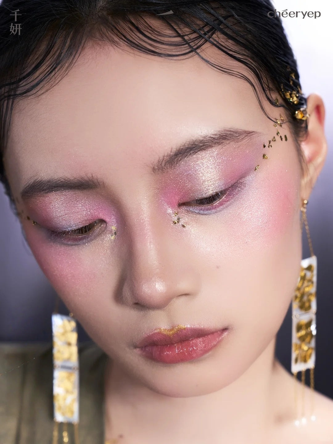 QianYan Burnt Foil Art Baked Diamond Shimmer Eyeshadow T4620