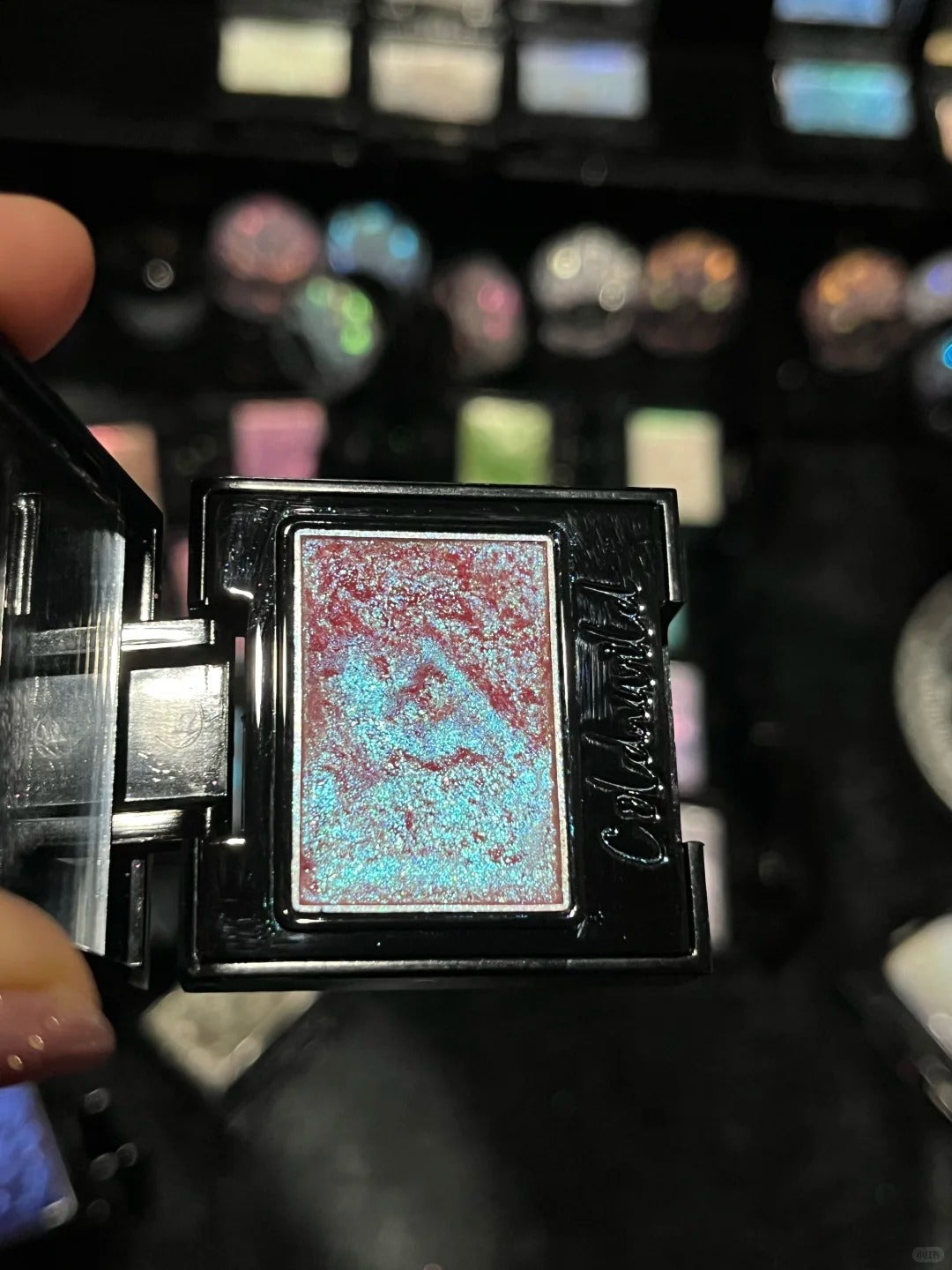 Cold N Wild Super Chameleon Eyeshadow #Hibiscus T5117