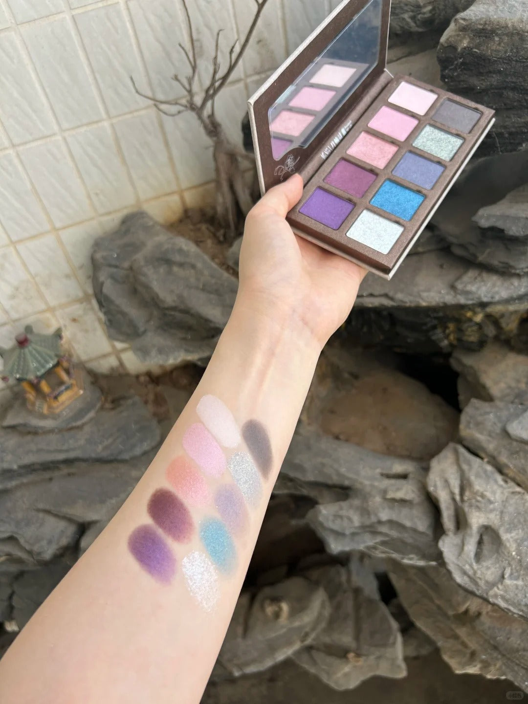 DRAMO Original Intention Collection Eyeshadow Palette 012 Retro Rose Garden T5784
