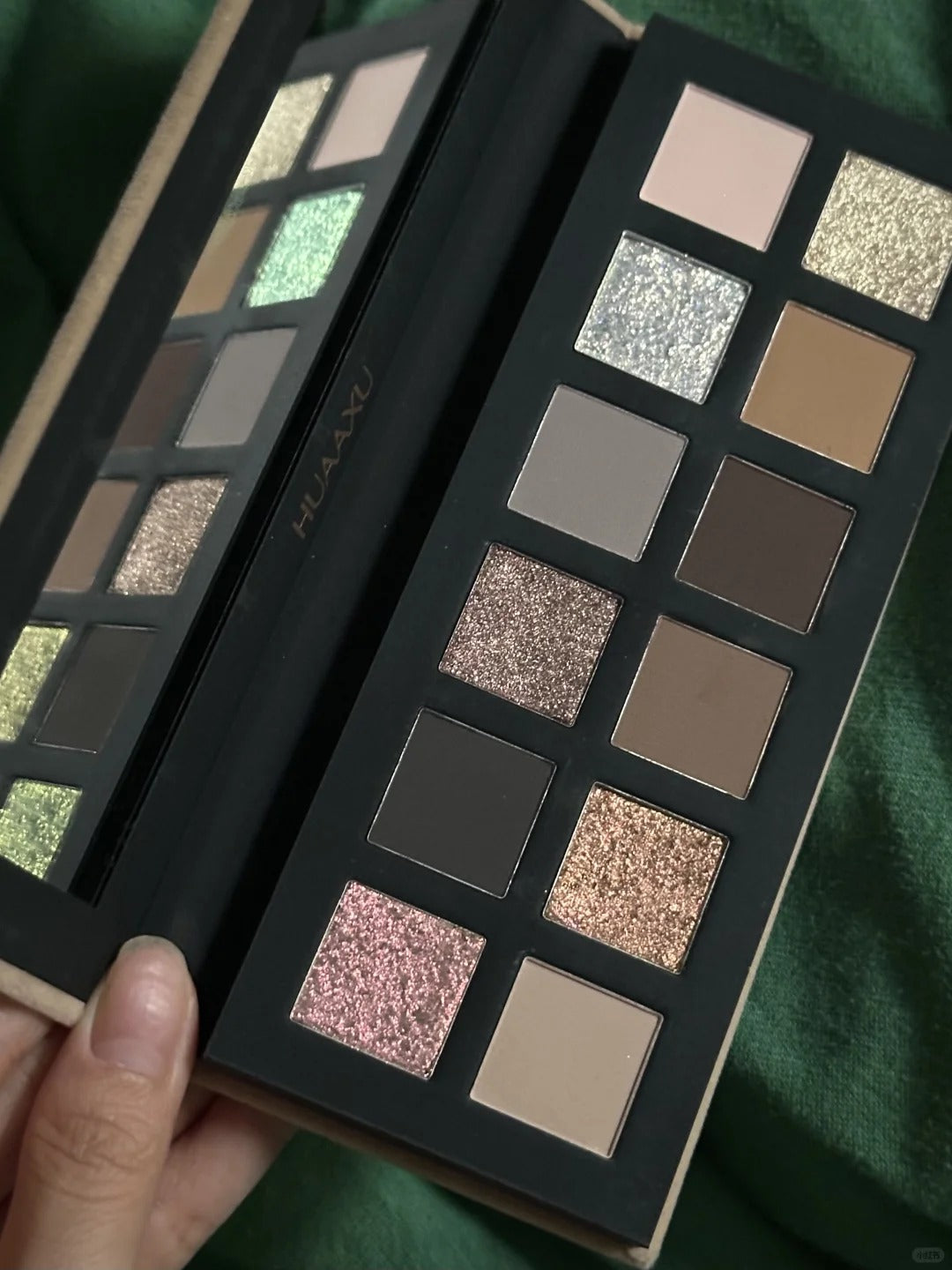 HUAXU Velvet Collection 12-color Chameleon Eyeshadow Palette T4213