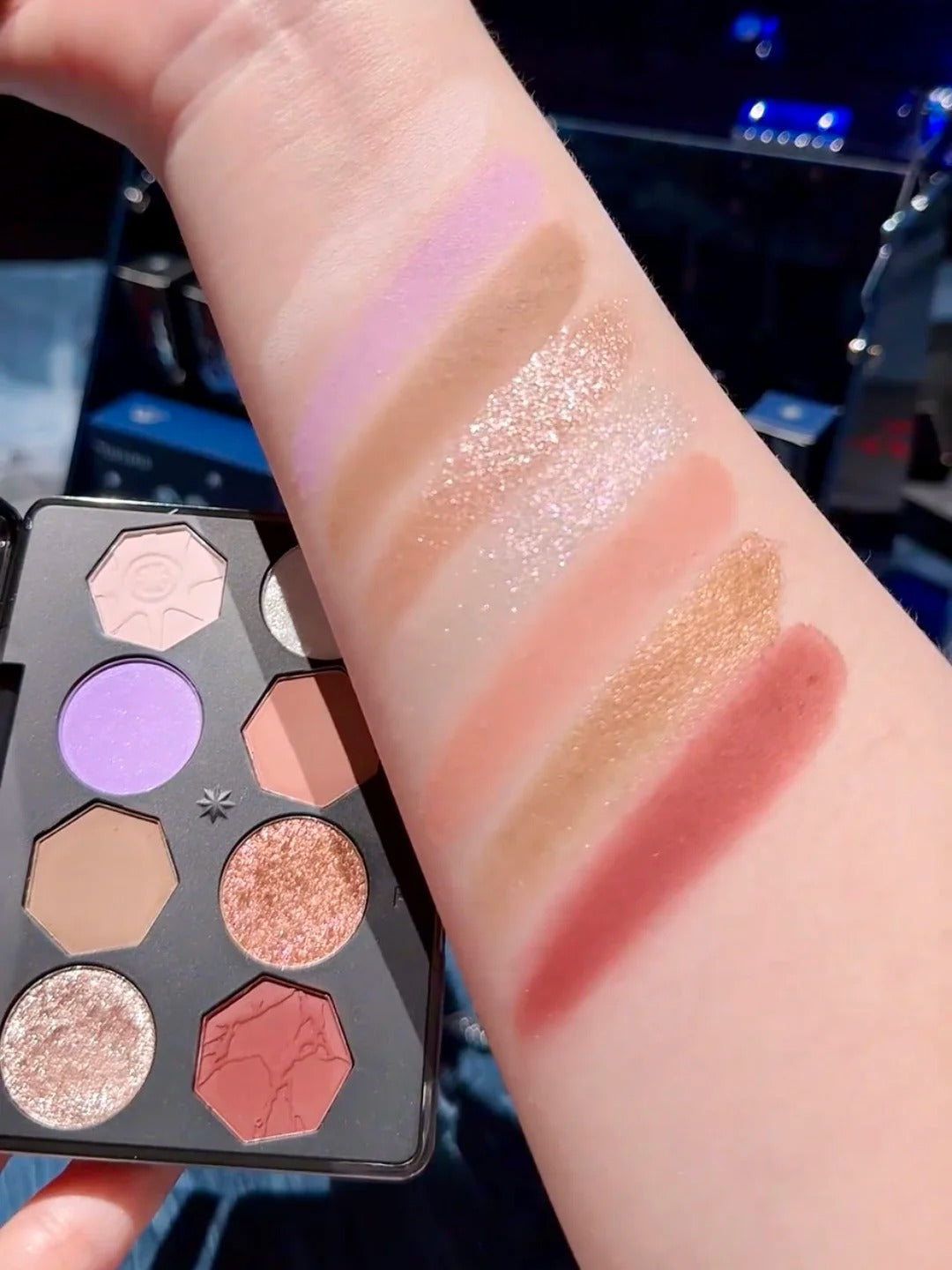 Girlcult Miao Witch Collection 8-Color Chameleon Eyeshadow Palette T4190