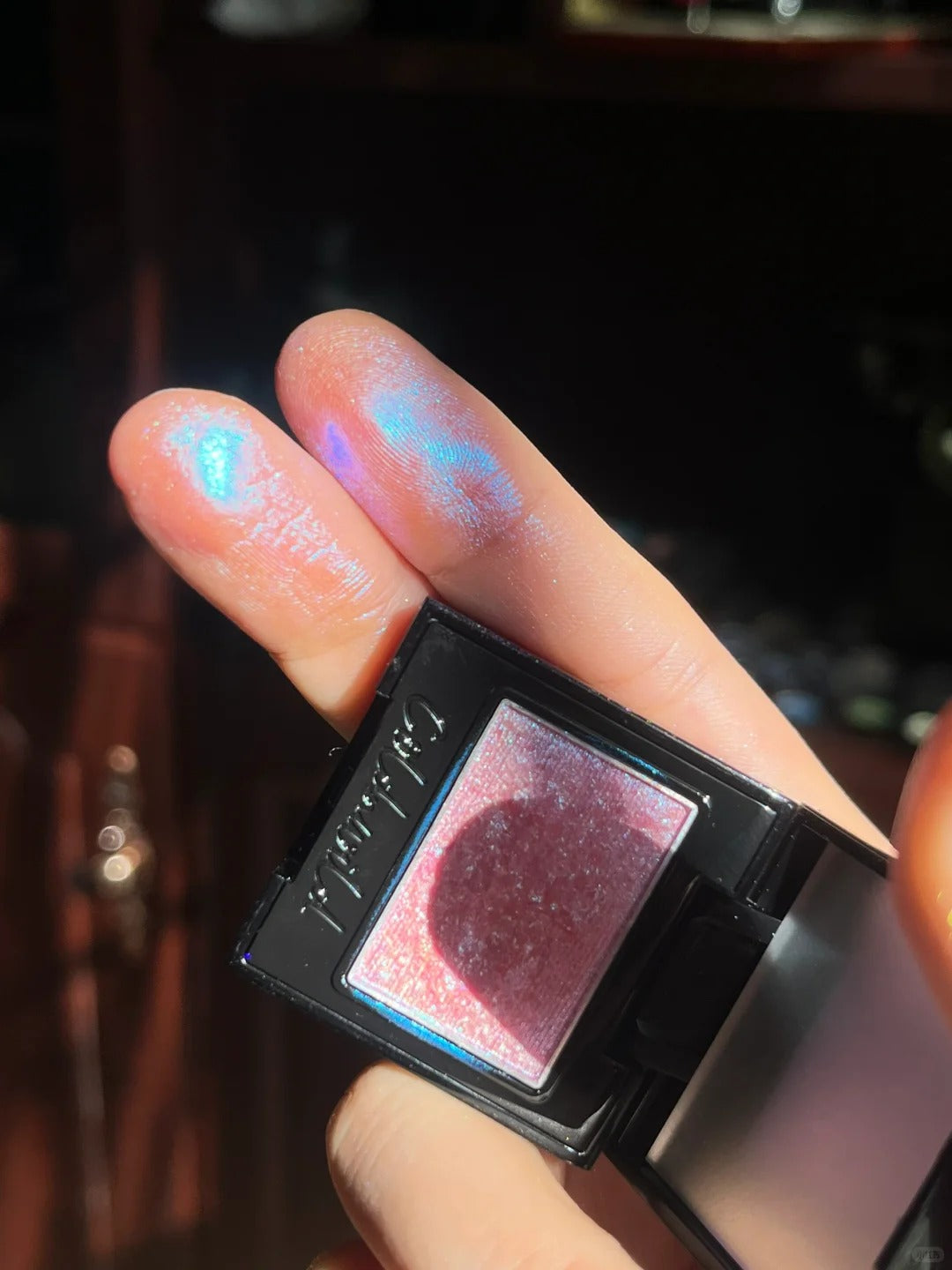 Cold N Wild Super Chameleon Eyeshadow #Hibiscus T5117