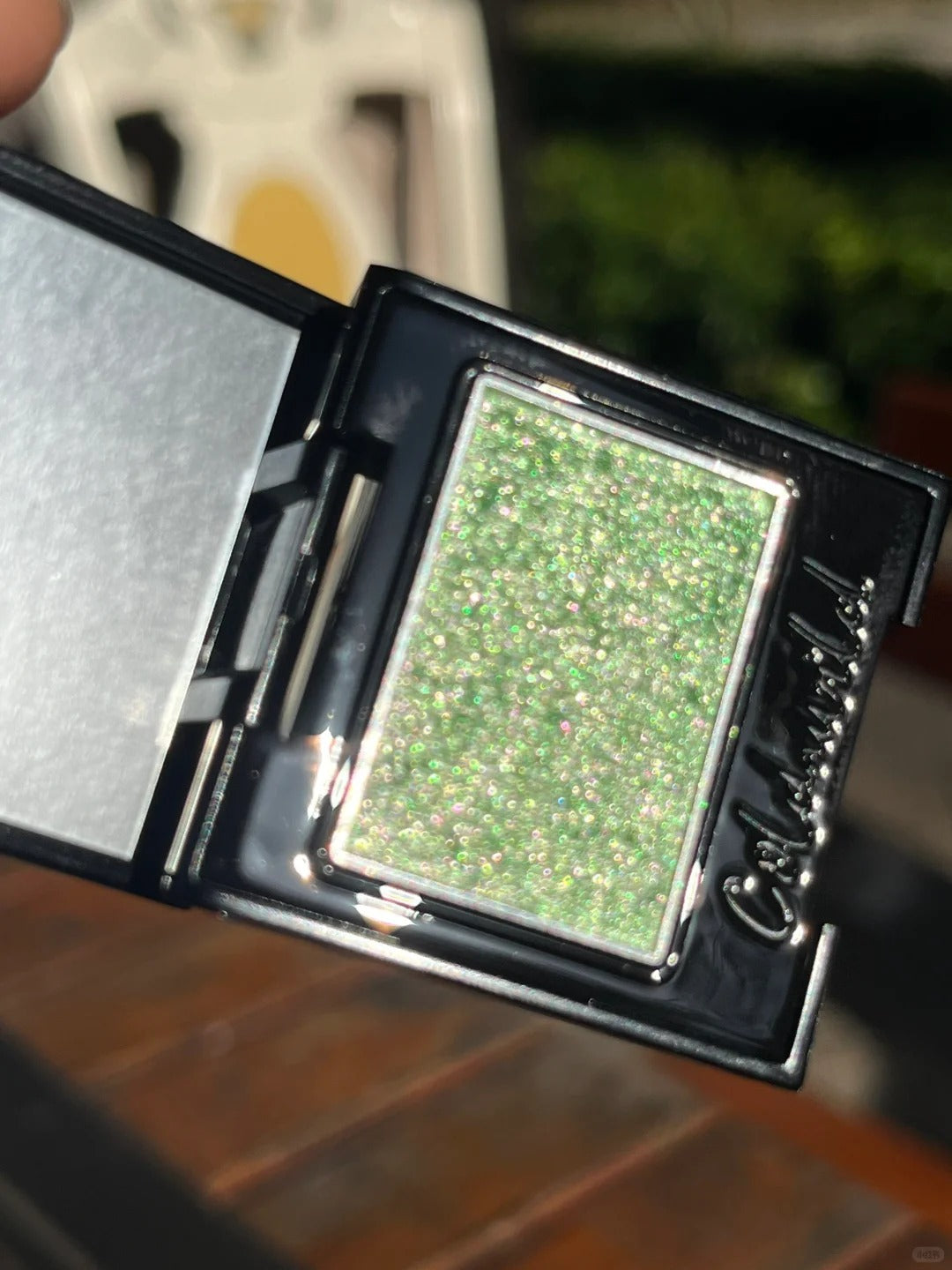 Cold N Wild Super Chameleon Eyeshadow #Green Wave T5115