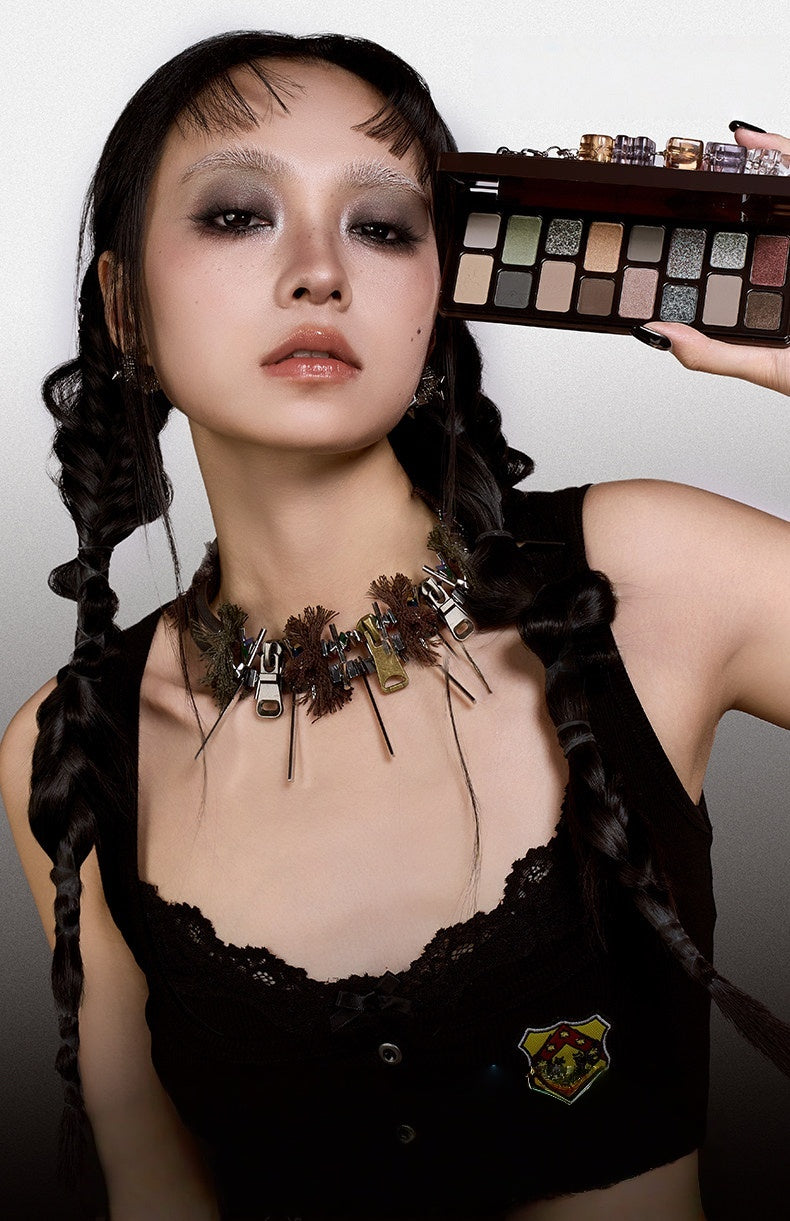 QianYan  Children's Day Collection 16-color Eyeshadow Palette T5754
