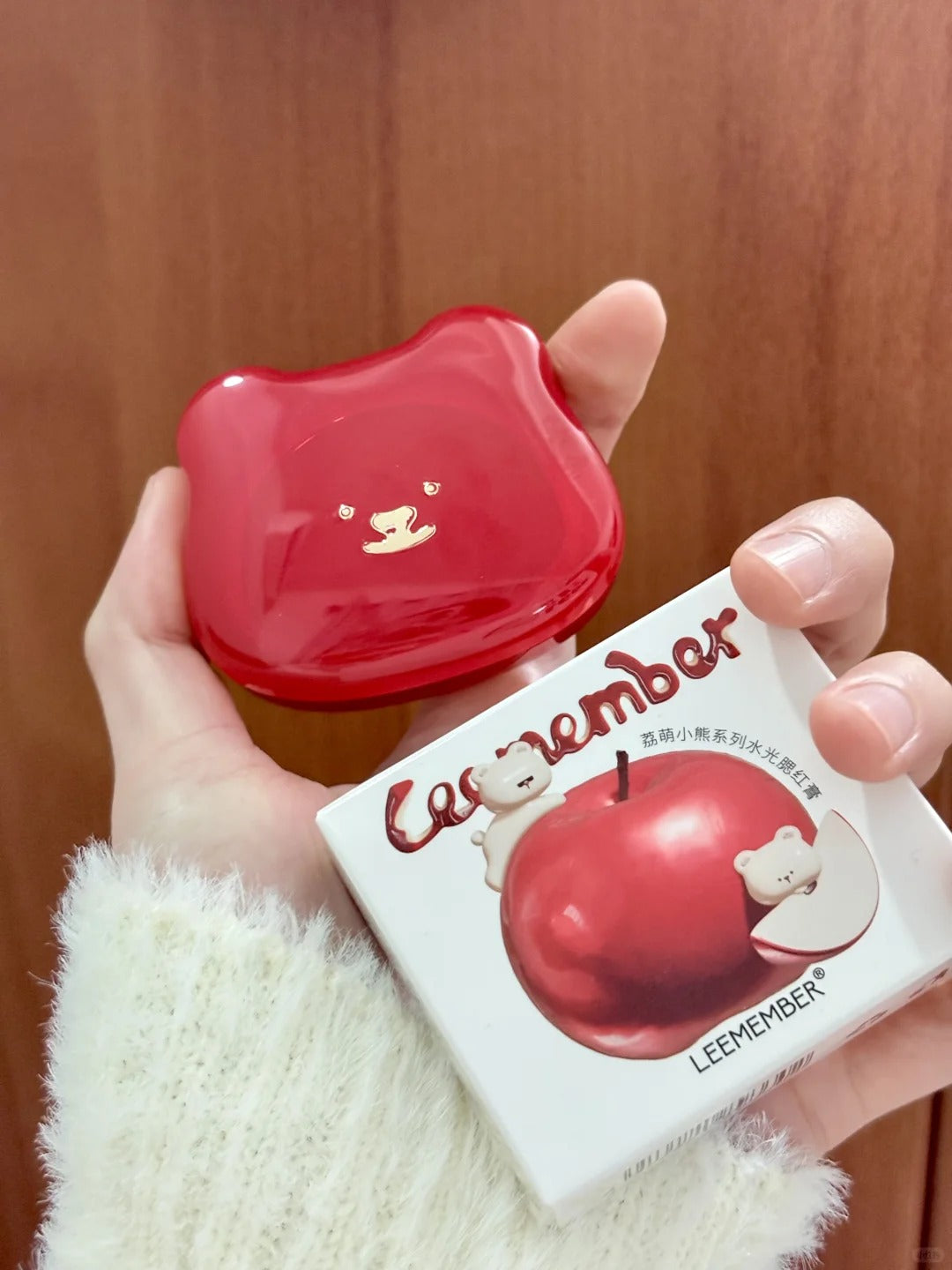 LEEMEMBER Bear Watery Light Multi-use Makeup Cream for Blusher & Highlighter T4310